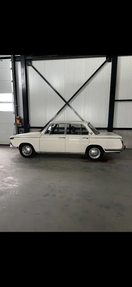 BMW 2000 Automatick, foto 4