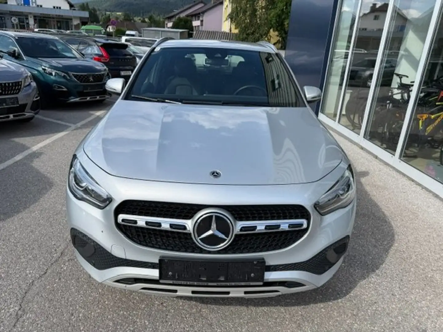 Mercedes-Benz GLA 200 GLA 200 d Diesel Automatik *91.500km* Silber - 2