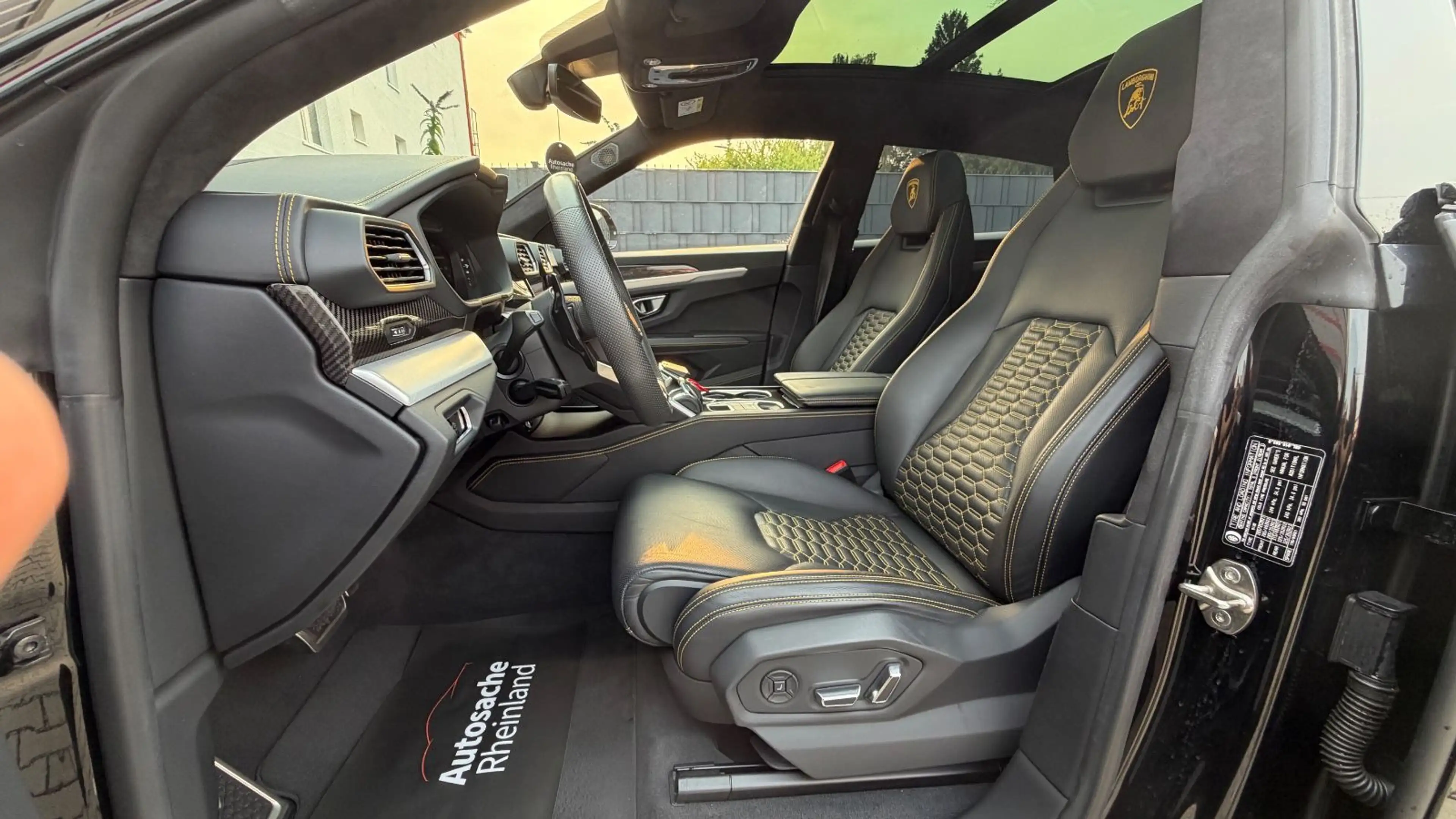 Lamborghini Urus 4.0 V8*2.Hd*Lamborghini Garantie*MwSt. ausw — photo 11