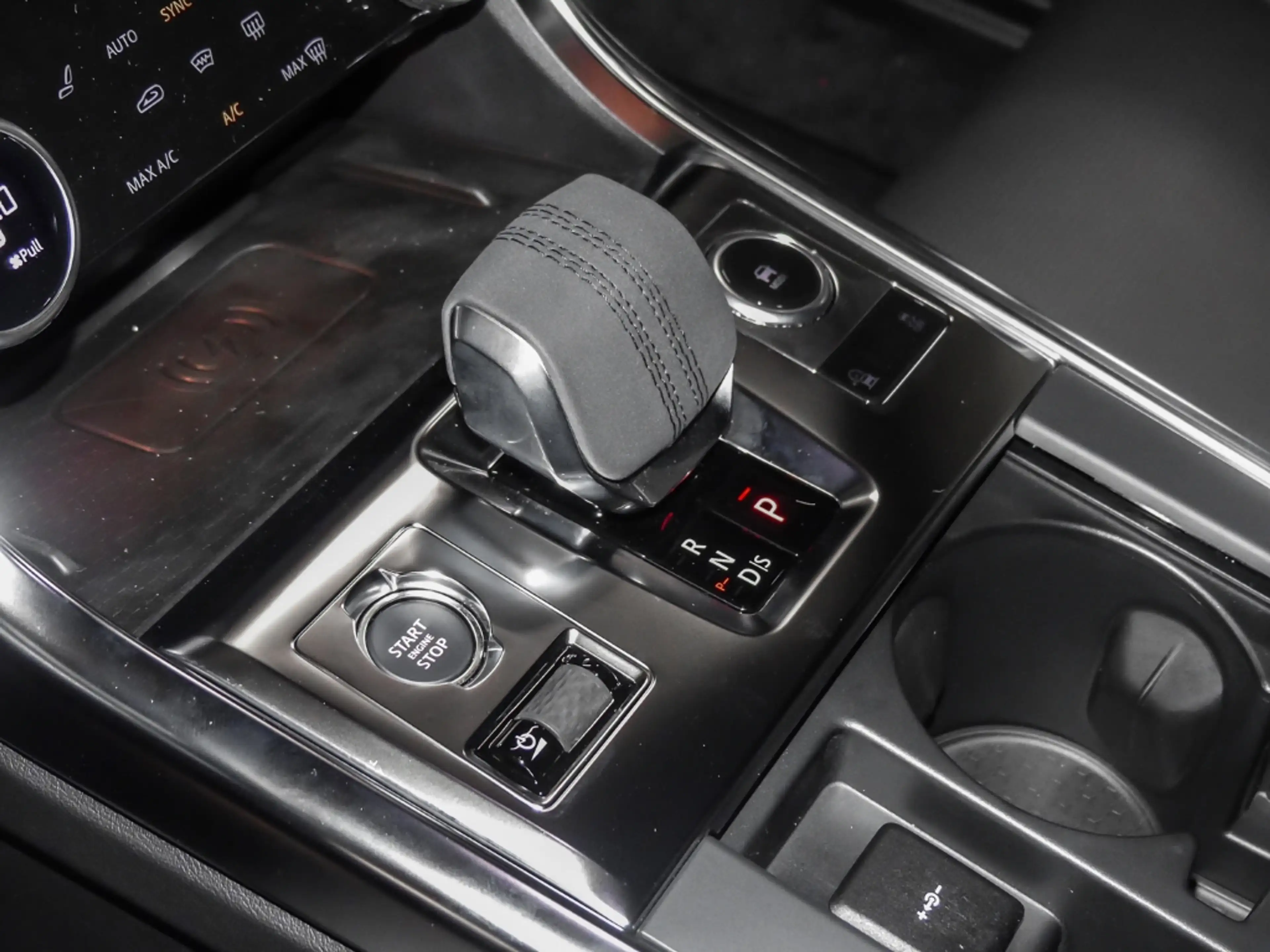 Jaguar XF Sportbrake R-Dynamic HSE AWD D200 Mild-Hybrid EU6d — photo 13