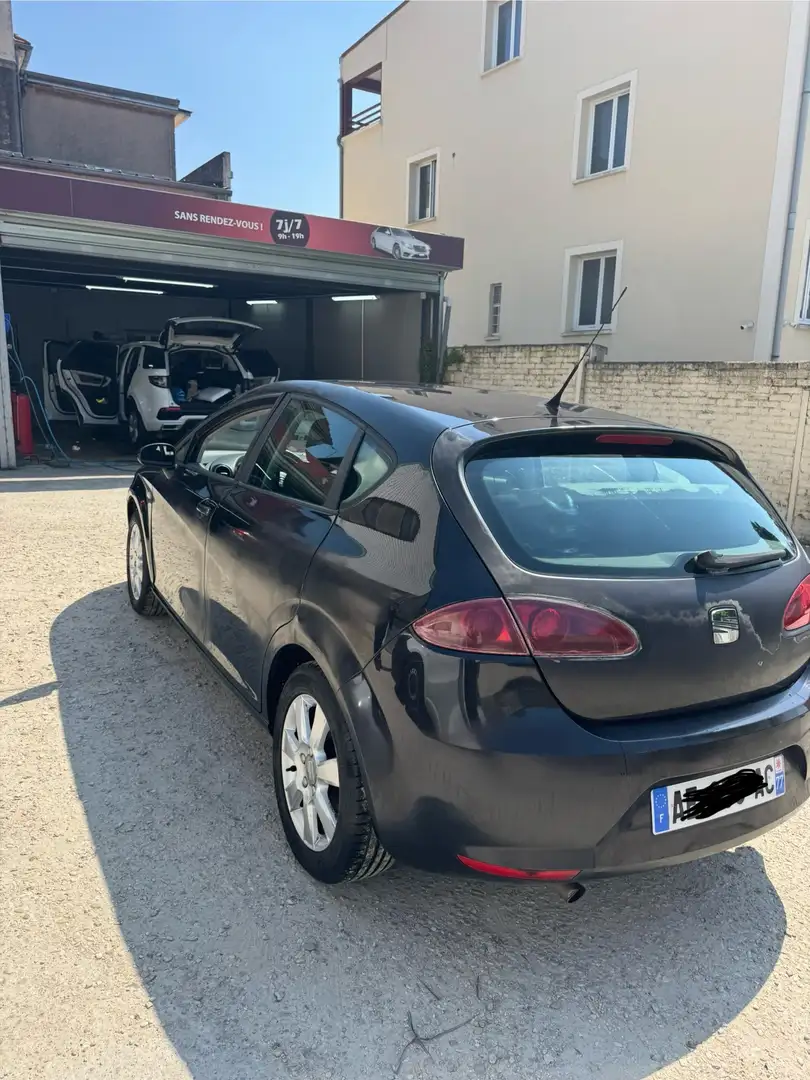 SEAT Leon 1.6i Stella - 1