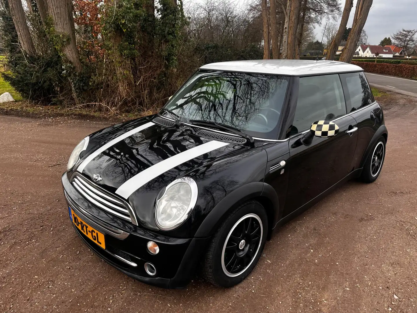MINI Cooper Mini 1.6 Chili Schwarz - 1