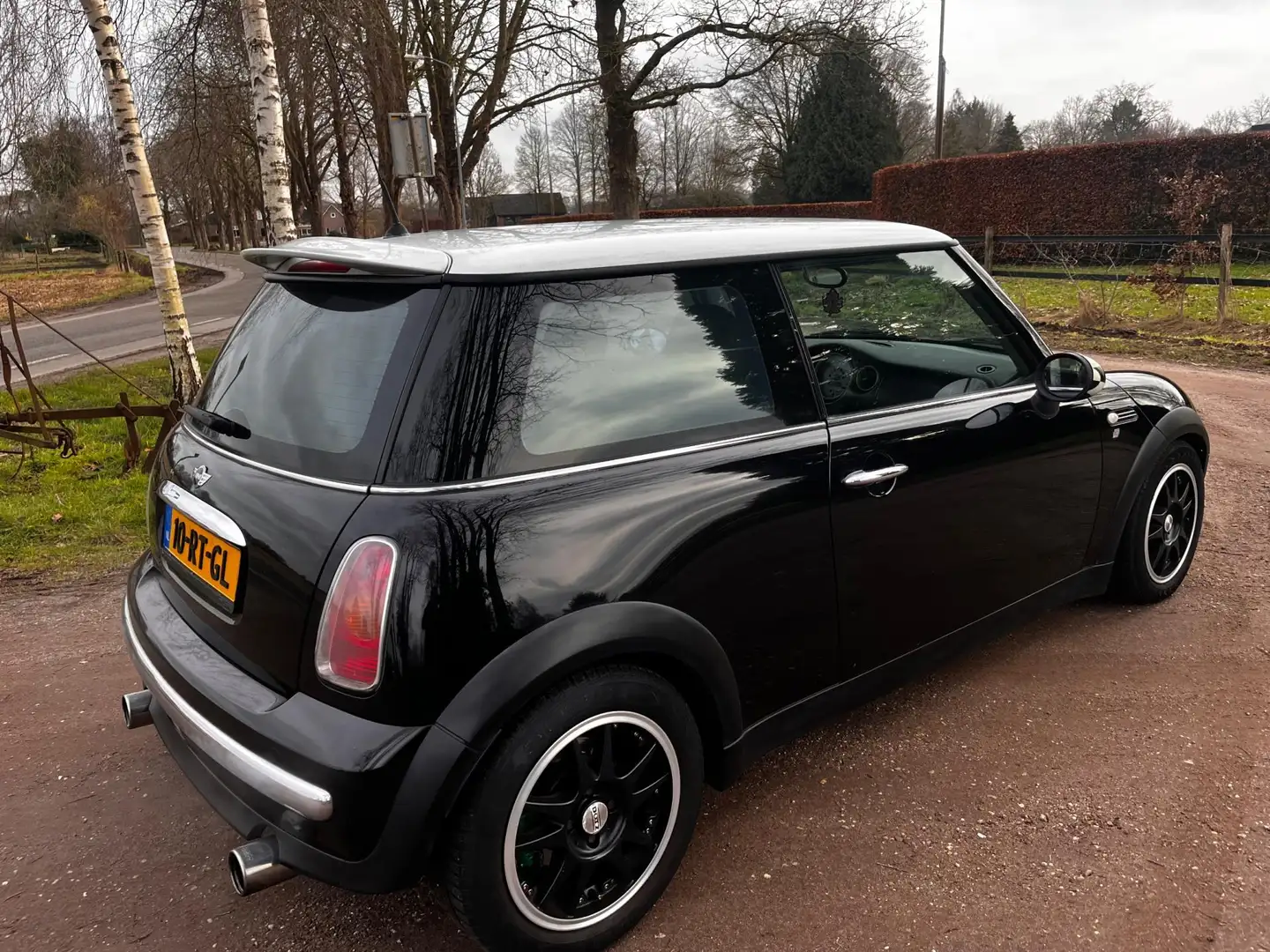 MINI Cooper Mini 1.6 Chili Schwarz - 2