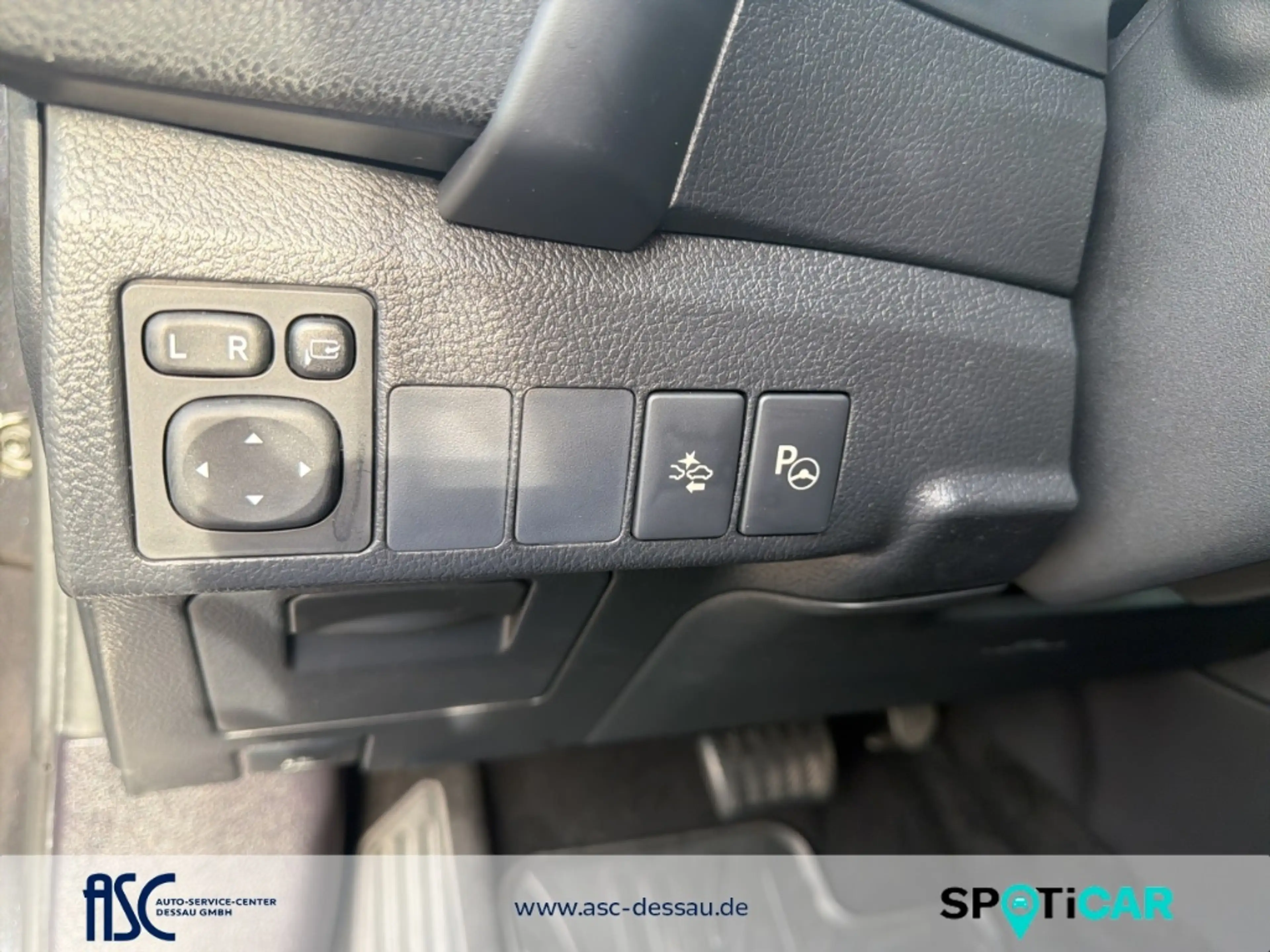 Toyota Auris Edition S/LED/Klimaautom/Navi/Kamera/Sitzh/Bluetoo — photo 15