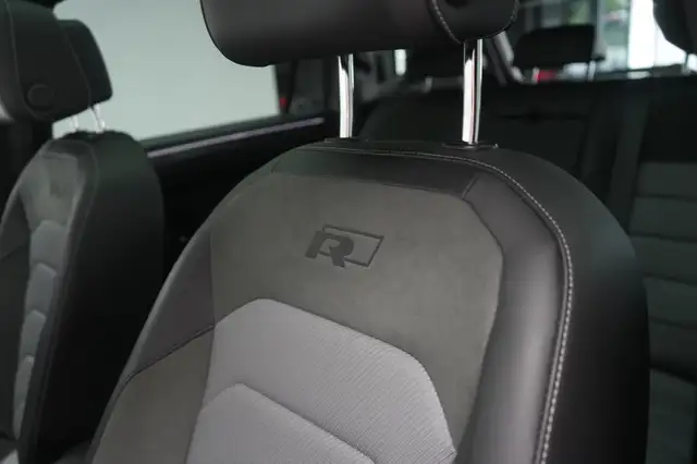 Volkswagen Tiguan Allspace view 25