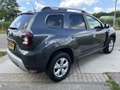 Dacia Duster 1.6 SCe Comfort / Camera / Stoelverw. / Navi / Air Сірий - thumbnail 2