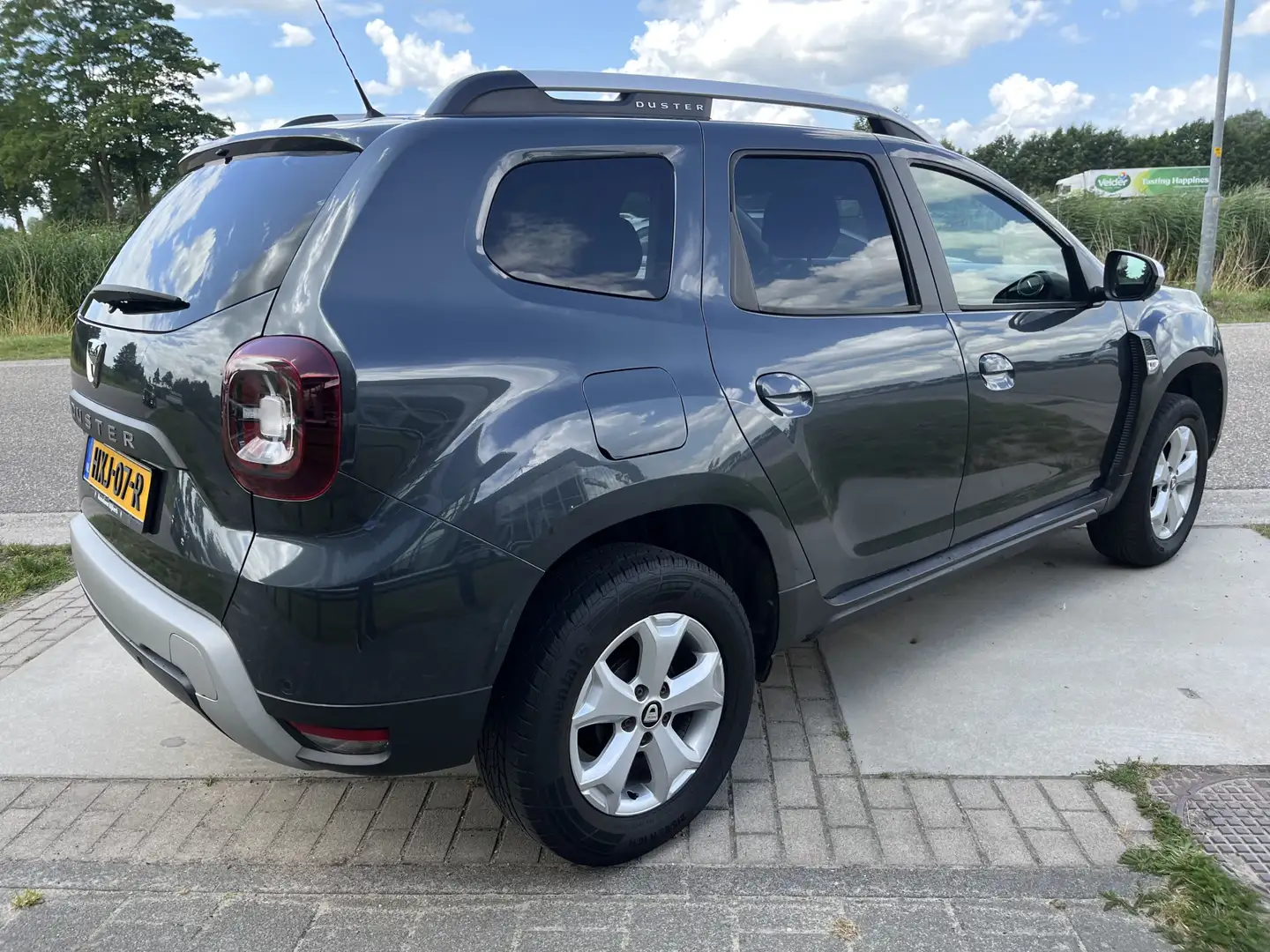 Dacia Duster 1.6 SCe Comfort / Camera / Stoelverw. / Navi / Air Сірий - 2