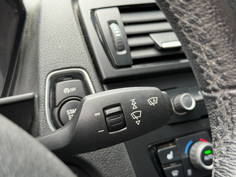 BMW 116 1-serie 116i Limited Series CARPLAY KEYLESS CLIMA — photo 14