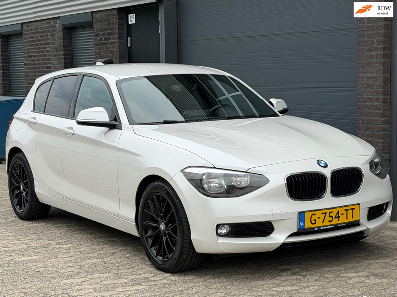 BMW 116 1-serie 116i Limited Series CARPLAY KEYLESS CLIMA