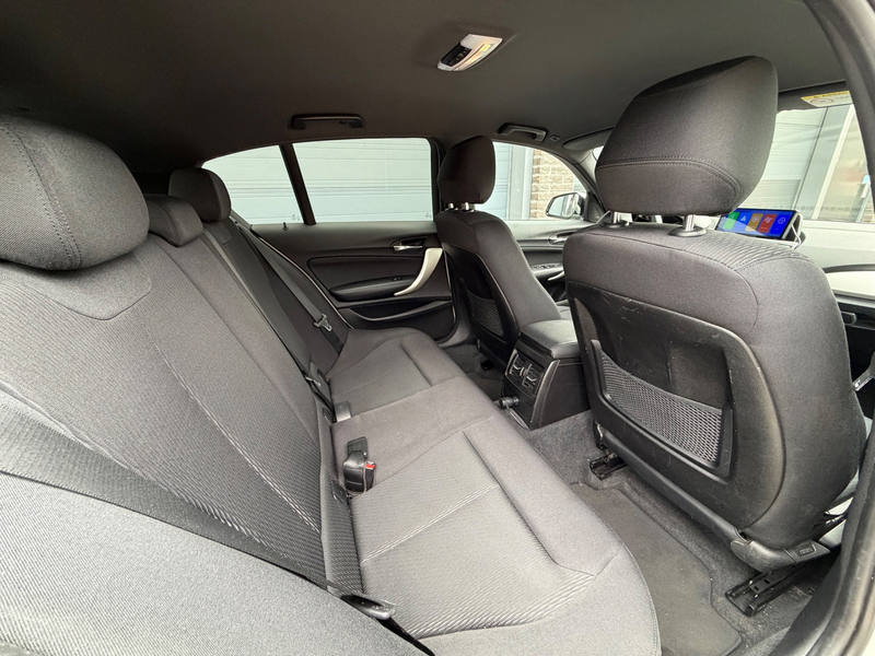 BMW 116 1-serie 116i Limited Series CARPLAY KEYLESS CLIMA — photo 9