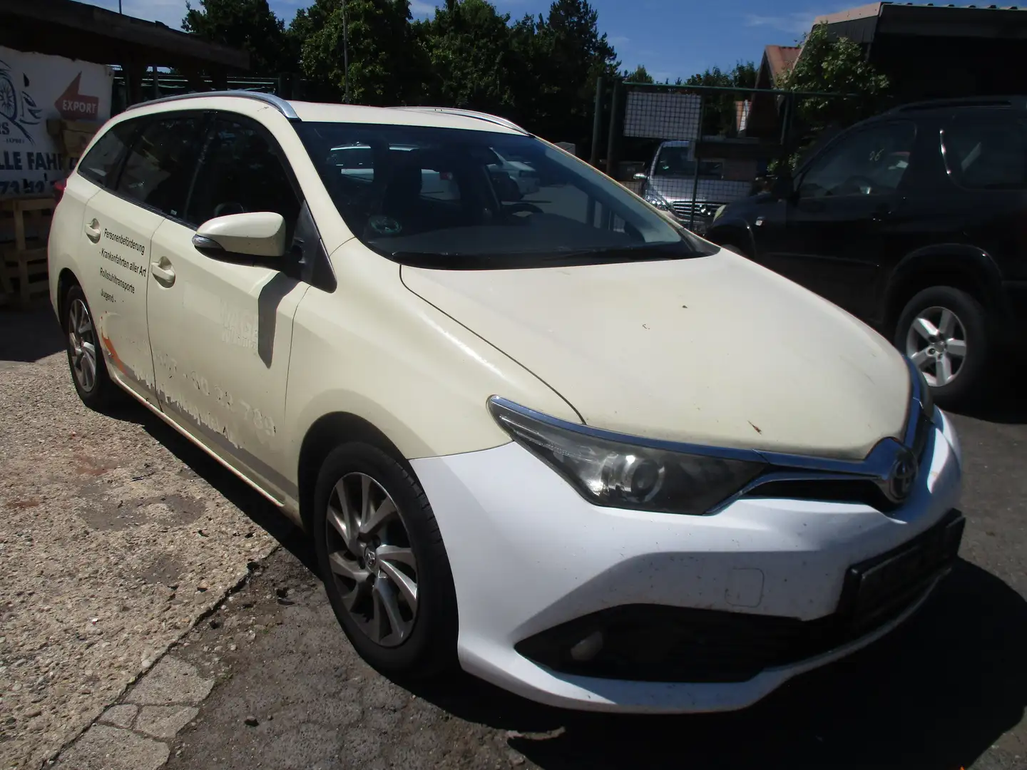 Toyota Auris Hybrid Edition-S-Klima-Leder-Alu-Euro-6- White - 1
