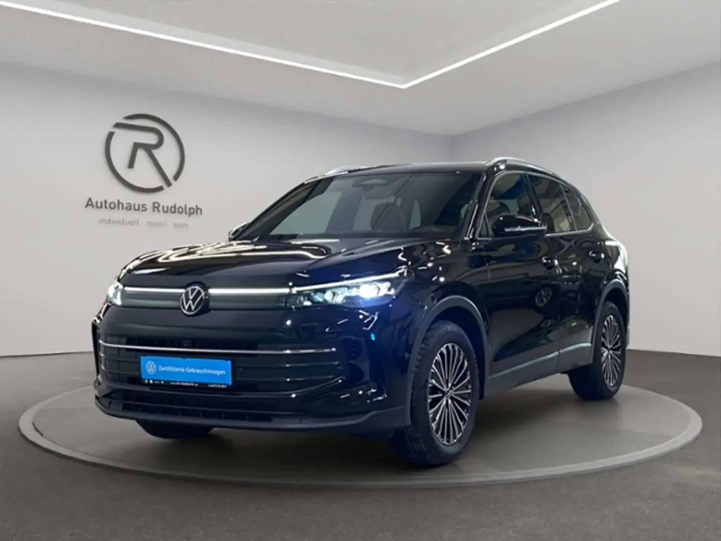 Volkswagen Tiguan III 2.0 TDI DSG Goal / Navi LED Schwarz - 2