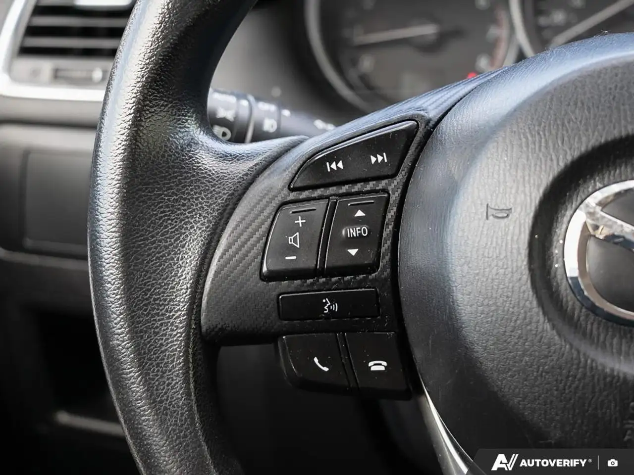 Mazda CX-5 photo Mazda CX-5