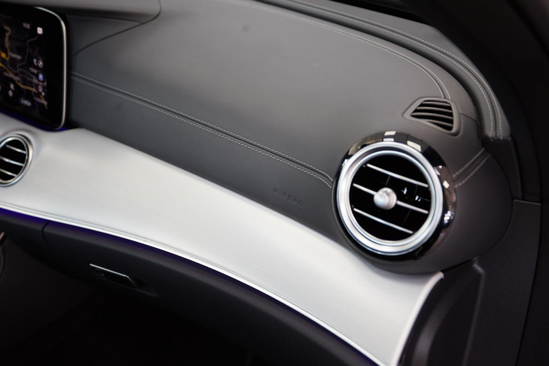 Mercedes-Benz E 63 AMG S PERFORMANCE*SPORTAGA*DRIVER'S P.*LUFT — photo 35