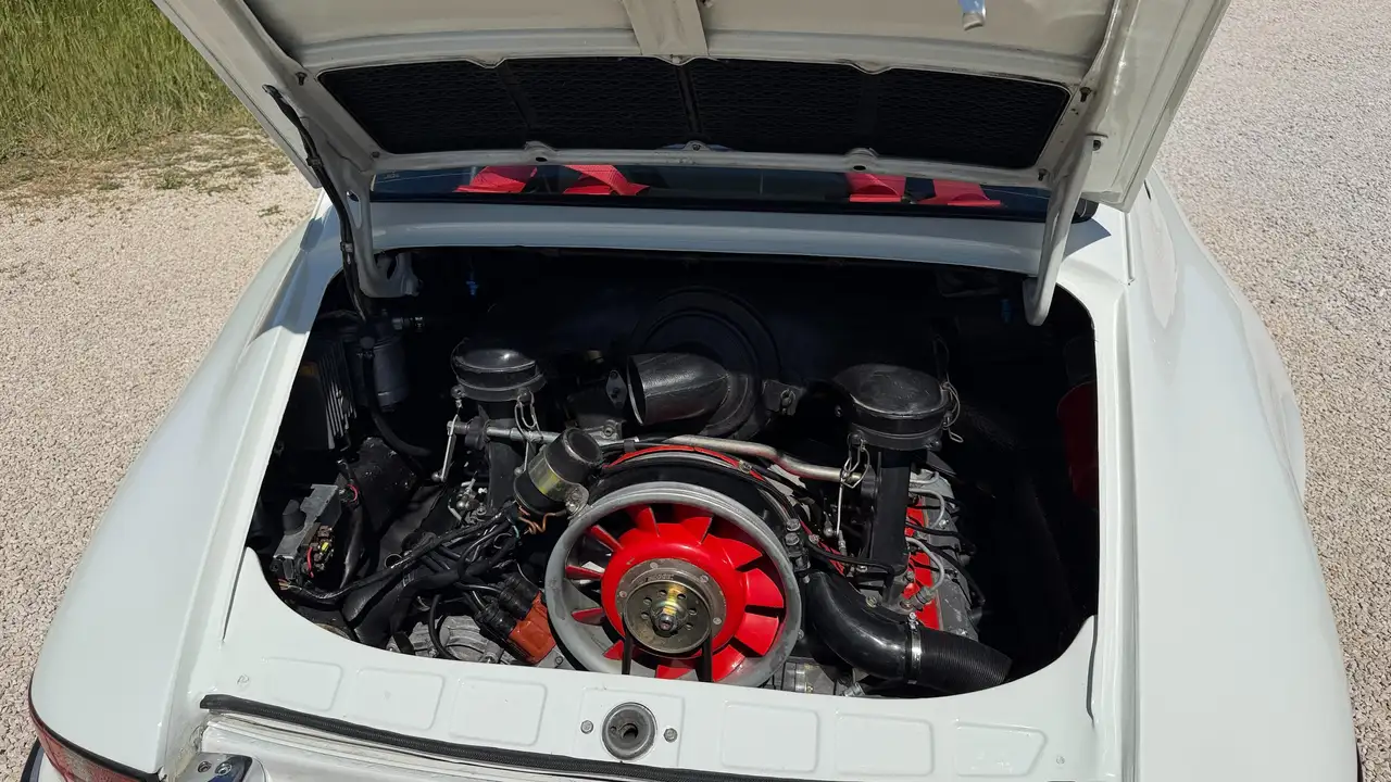 Porsche 911 2.4 S TRAPPE A HUILE PTH GR H1/GTS26 COMPETITION, foto 9
