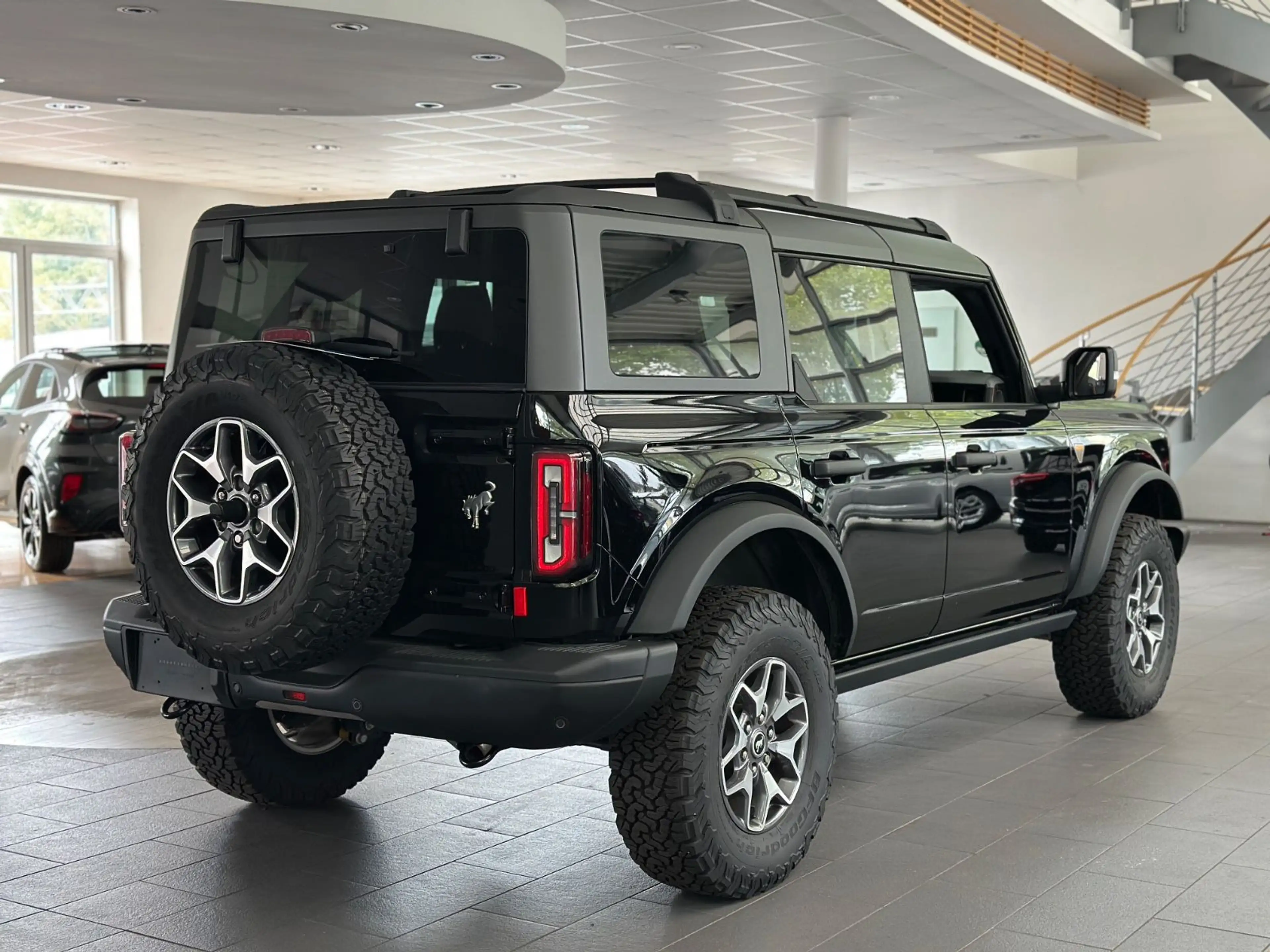 Ford Bronco Badlands e-4WD 2.7 #LED #B&O #ACC #NAVI — photo 6