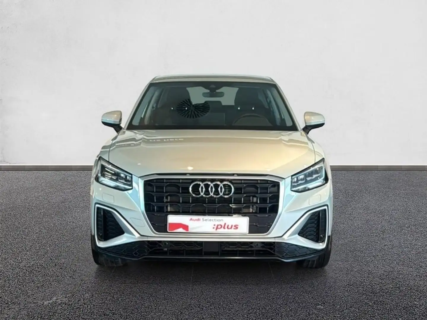 Audi Q2 30 TFSI S line 85kW Plateado - 2