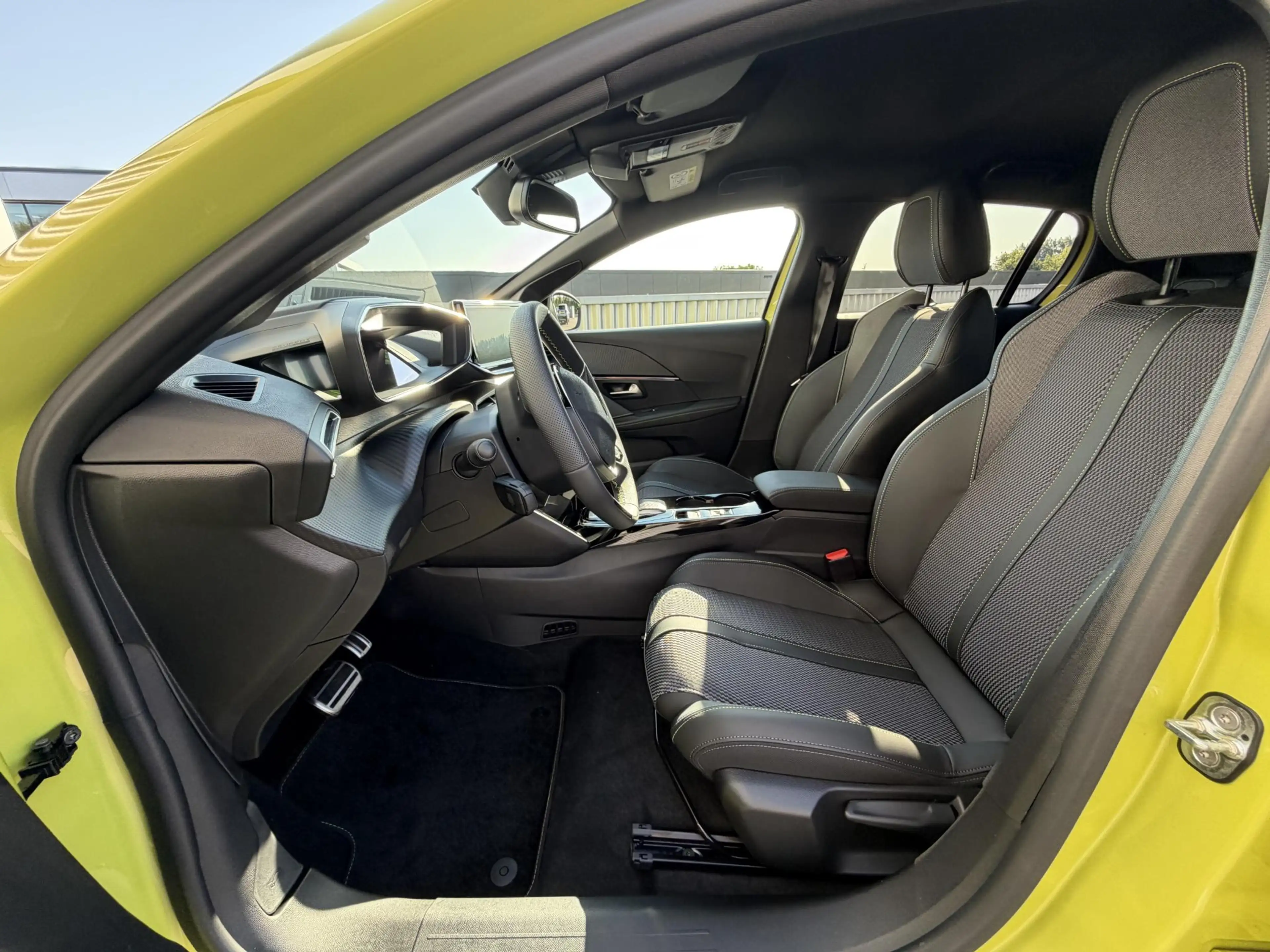 Peugeot e-208 EV GT 51 kWh | VOORRAAD VOORDEEL | Adaptive Cruise — photo 11