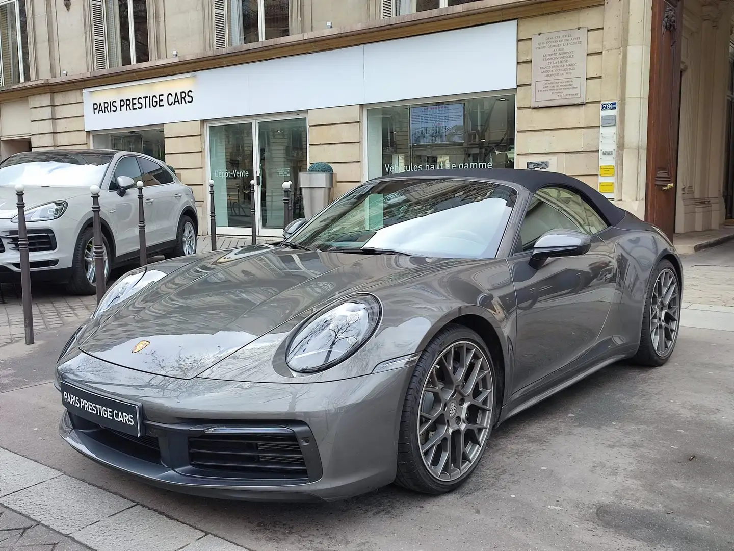 Porsche 992 911 Carrera Cabriolet 3.0i 385 PDK Gris - 1