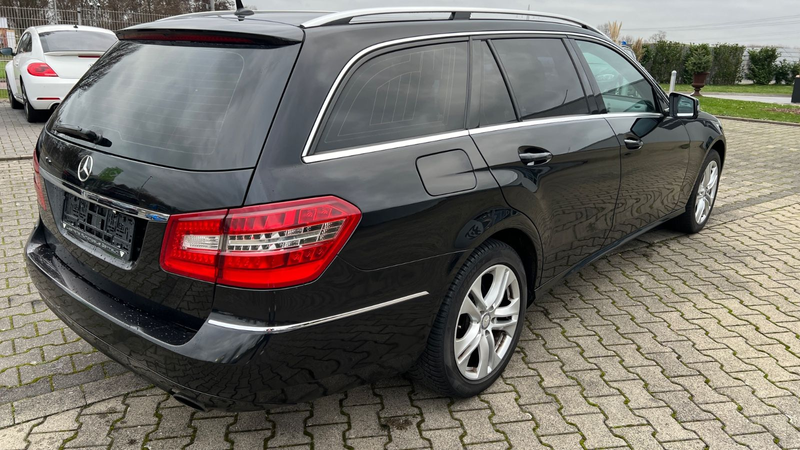 Mercedes-Benz E 350 CDI BlueEfficiency 4Matic  Avantgarde — photo 6