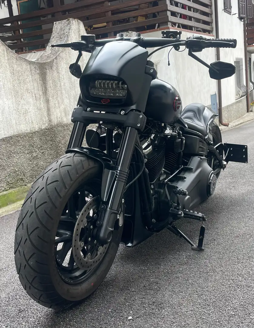 Harley-Davidson Fat Bob FXFBS 114 Černá - 2