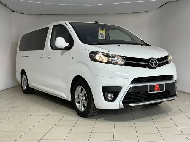 Toyota Proace view 2
