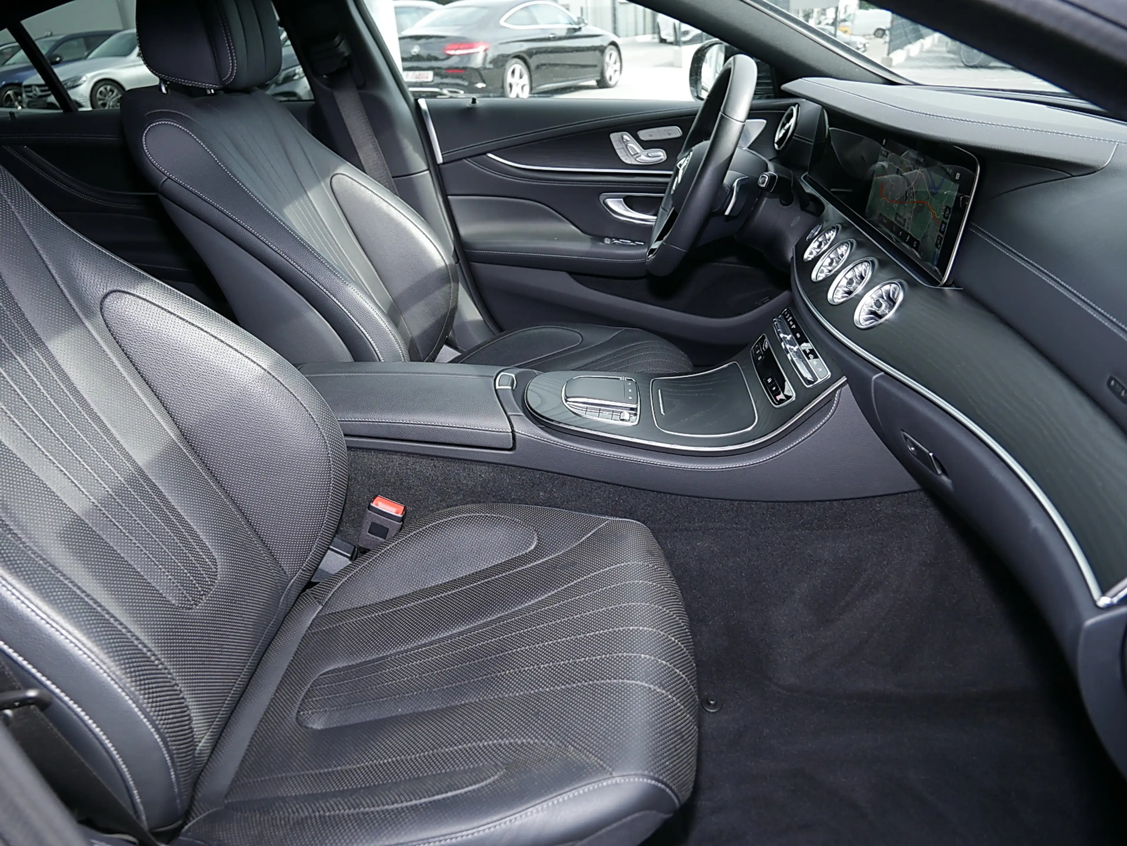 Mercedes-Benz CLS 450 4MATIC AMG MBUX Burm Ambiente Fahrassist — photo 6