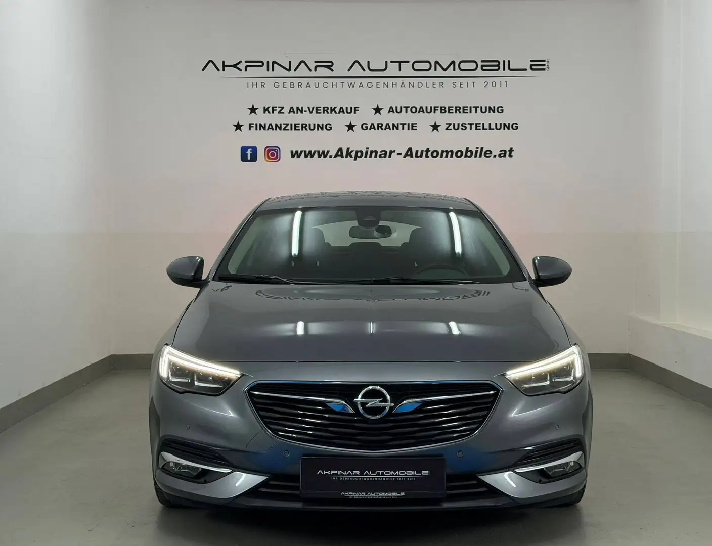 Opel Insignia Grand Sport 2.0 CDTI ACC - NAVI - LED Grau - 2