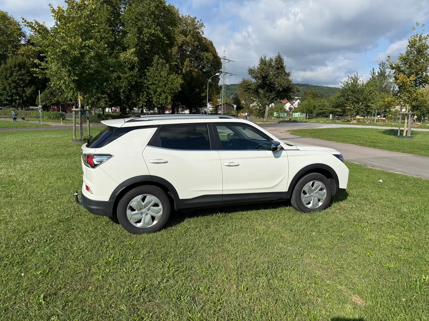 SsangYong Korando Korando E-Motion Platinum Weiß - 2