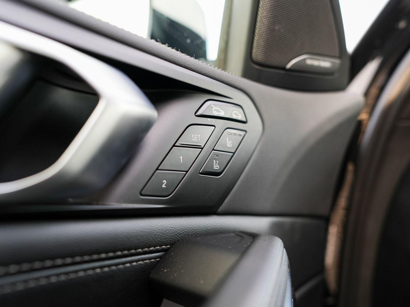 BMW X6 xDrive40d M-SportPRO 22 SKY 2-ALuft Massage — photo 5