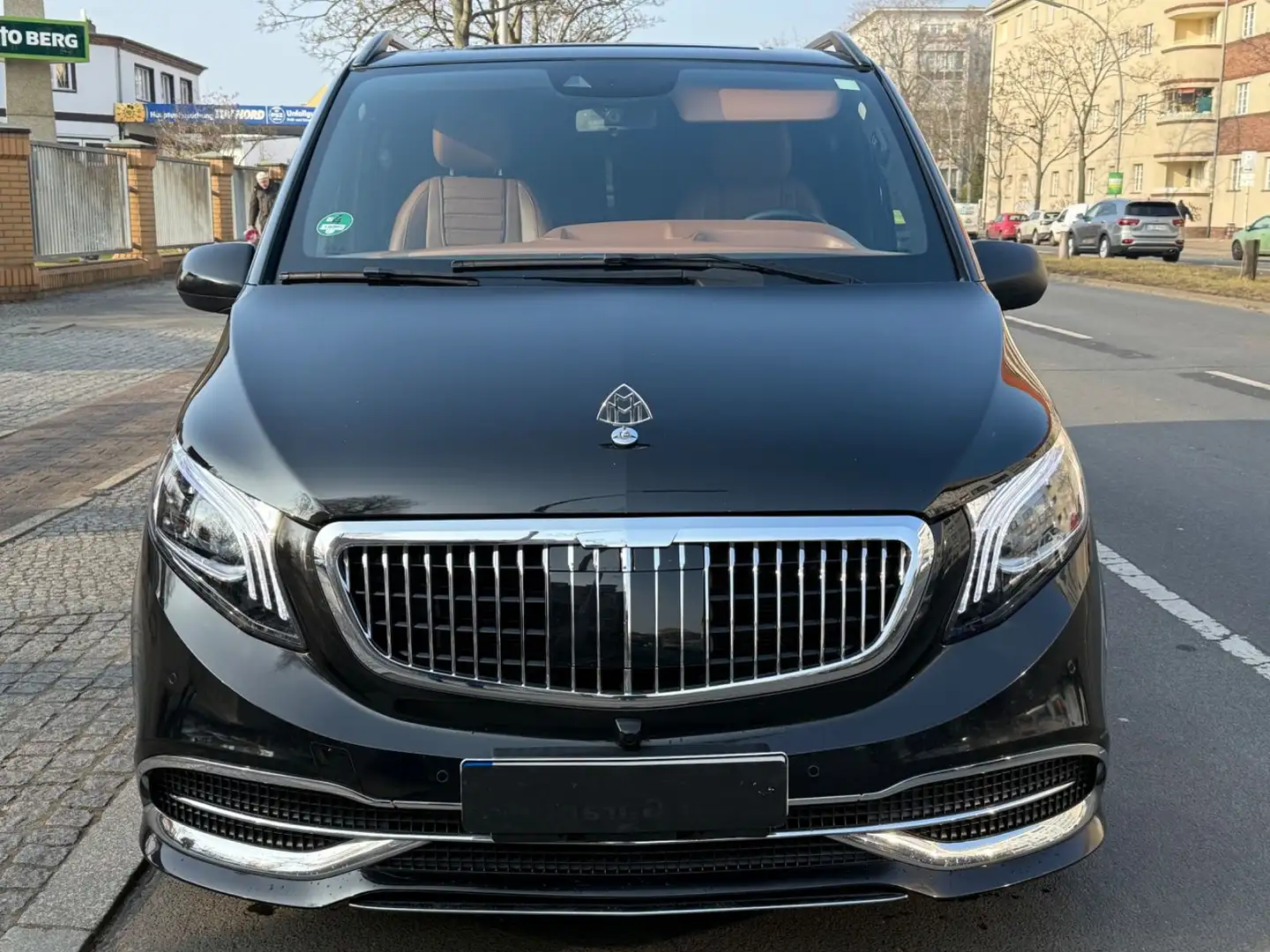 Mercedes-Benz Vito VITO TOURER *VIP UMBAU*AUTOMATIK*LEDER*XENON* Schwarz - 2