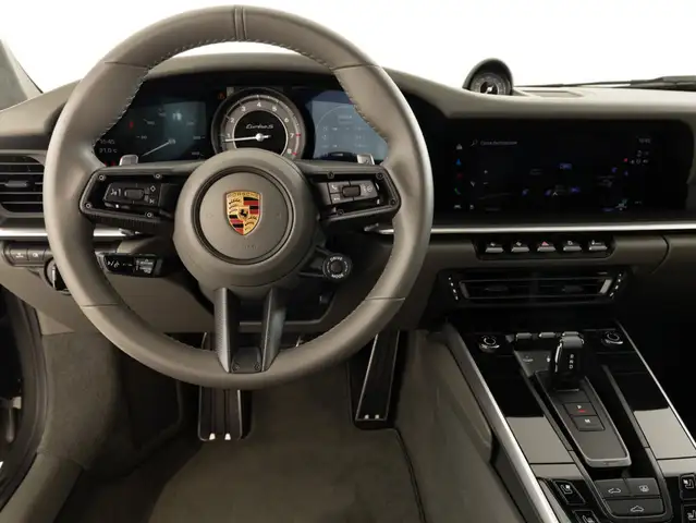 Porsche 911 view 13