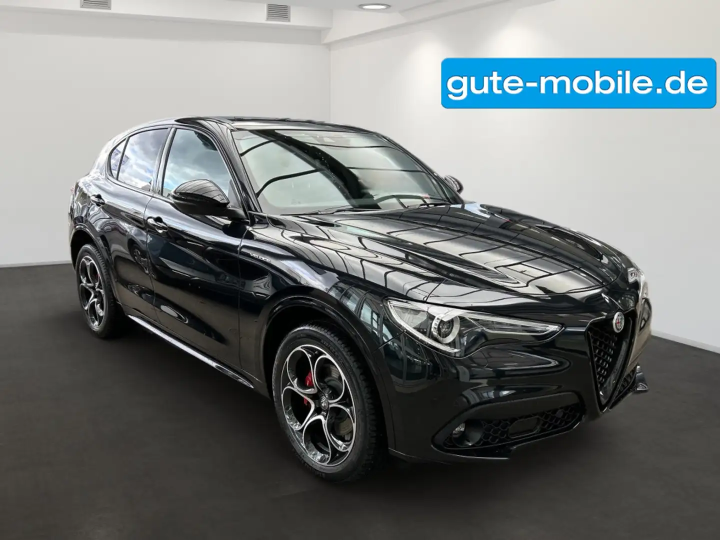 Alfa Romeo Stelvio Veloce 2.2 Diesel Allrad Automatik|Pano Schwarz - 2