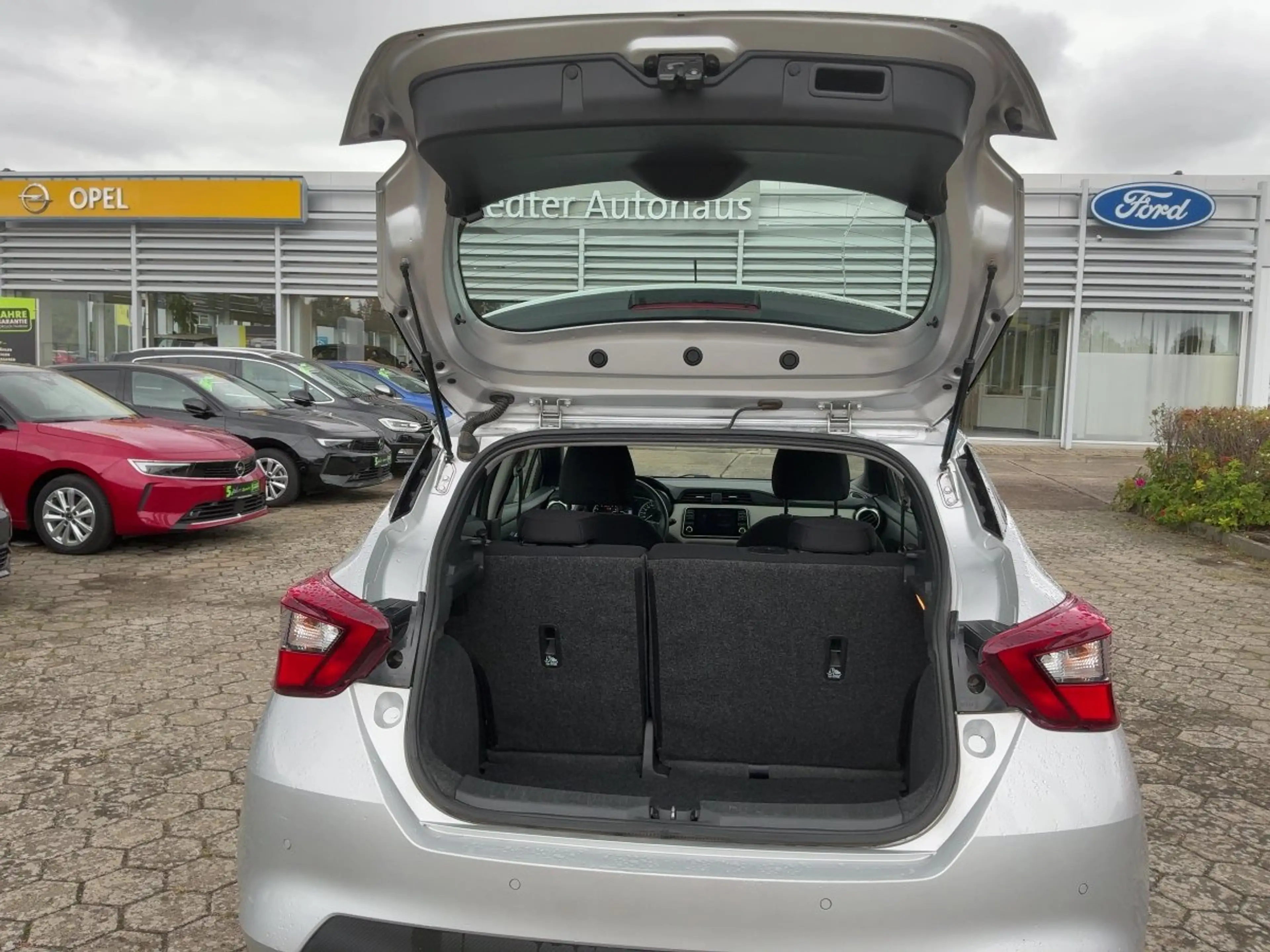 Nissan Micra 1.0 N-Way SHZ+Winterp.+KlimaA+LM+PDC — photo 8