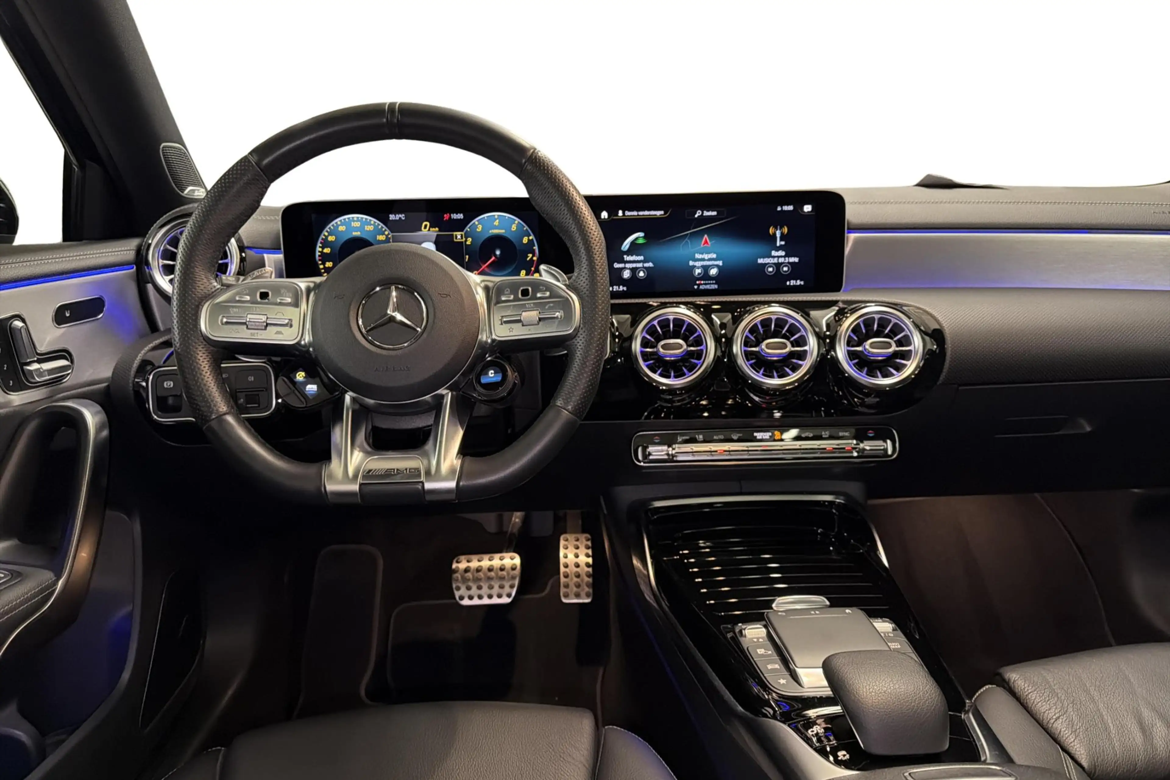 Mercedes-Benz A 35 AMG A 4MATIC — photo 12
