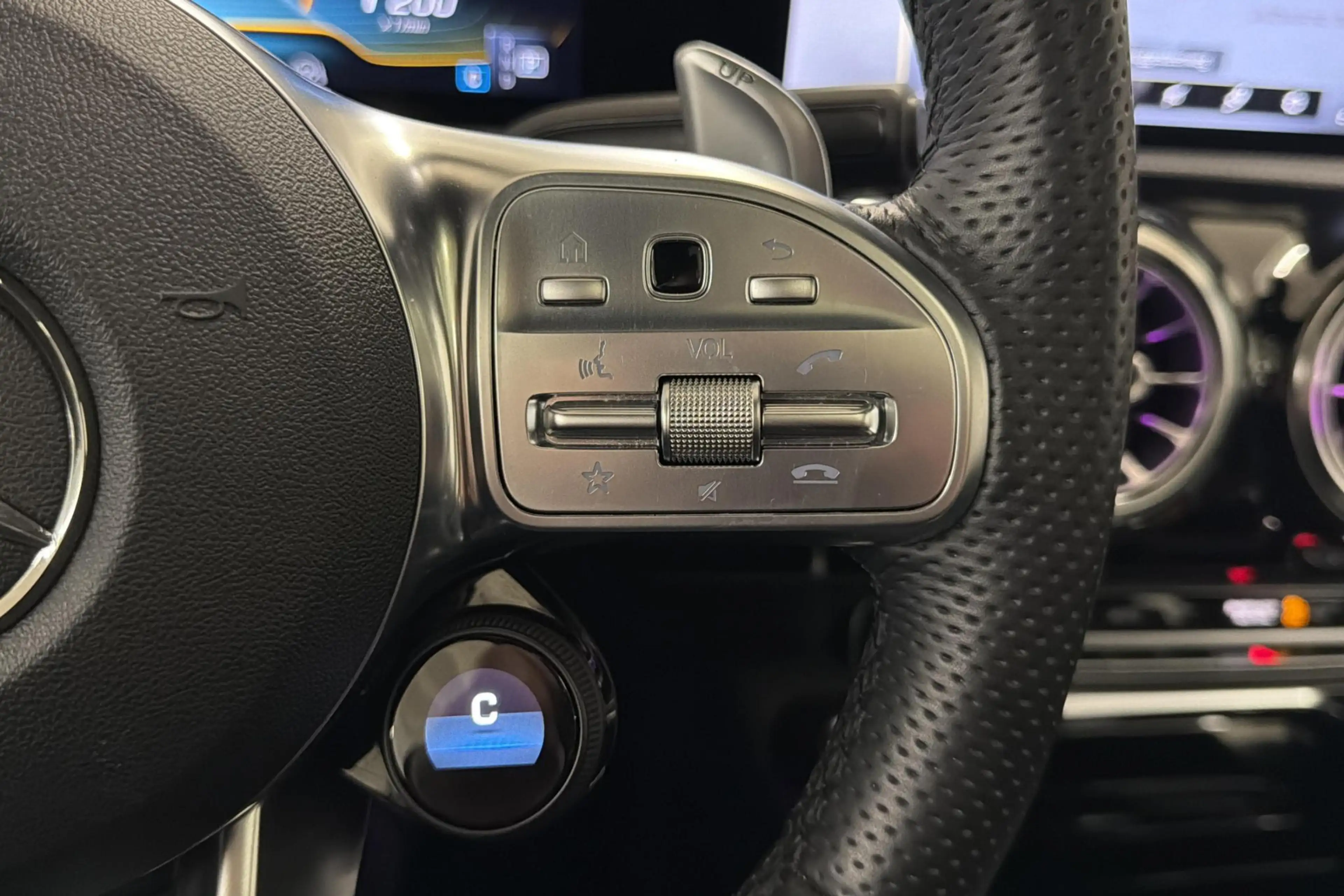 Mercedes-Benz A 35 AMG A 4MATIC — photo 15