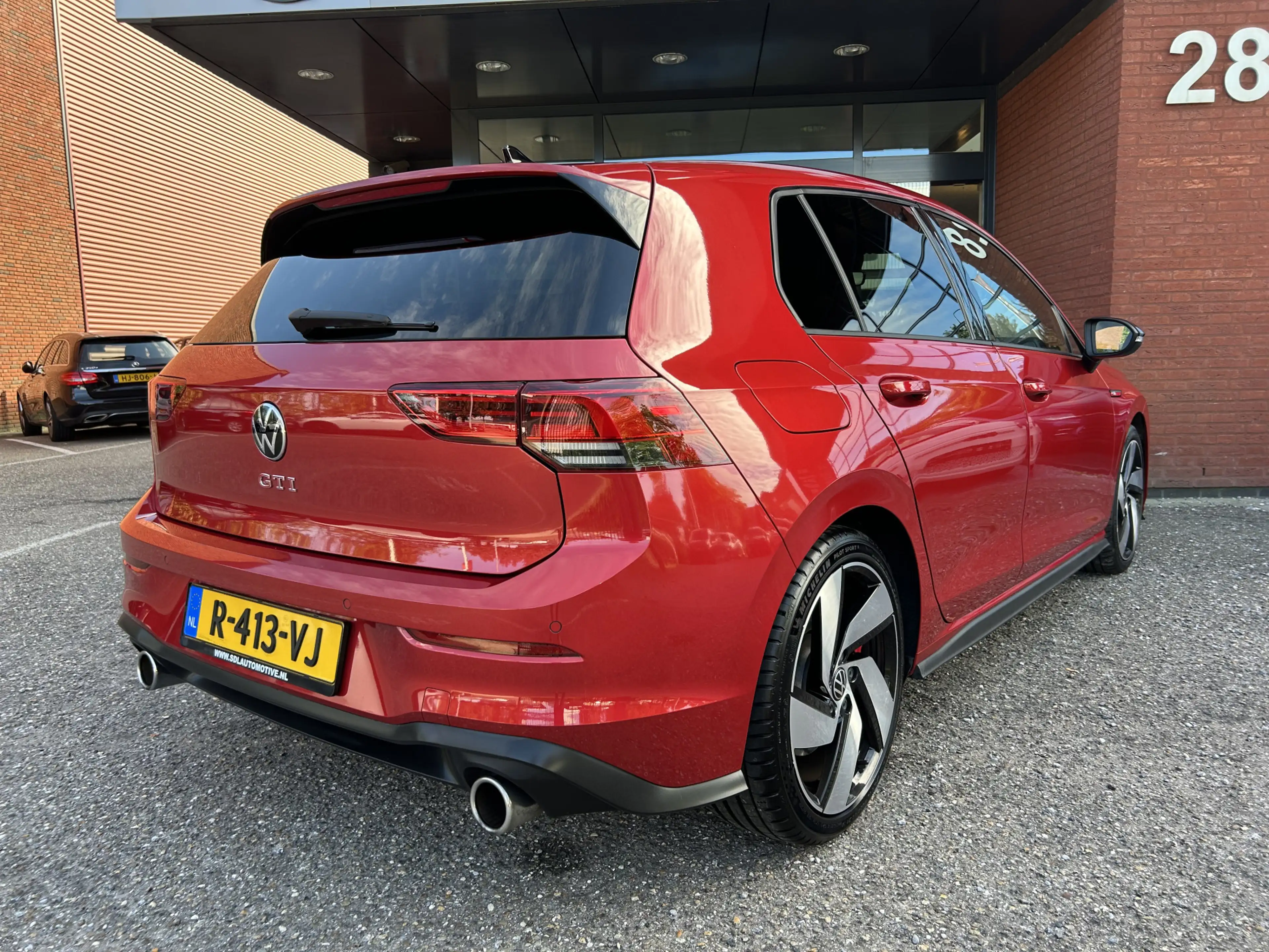 Volkswagen Golf GTI 2.0 TSI // FULL LED // SCHUIF/KANTELDAK // CAMERA — photo 3