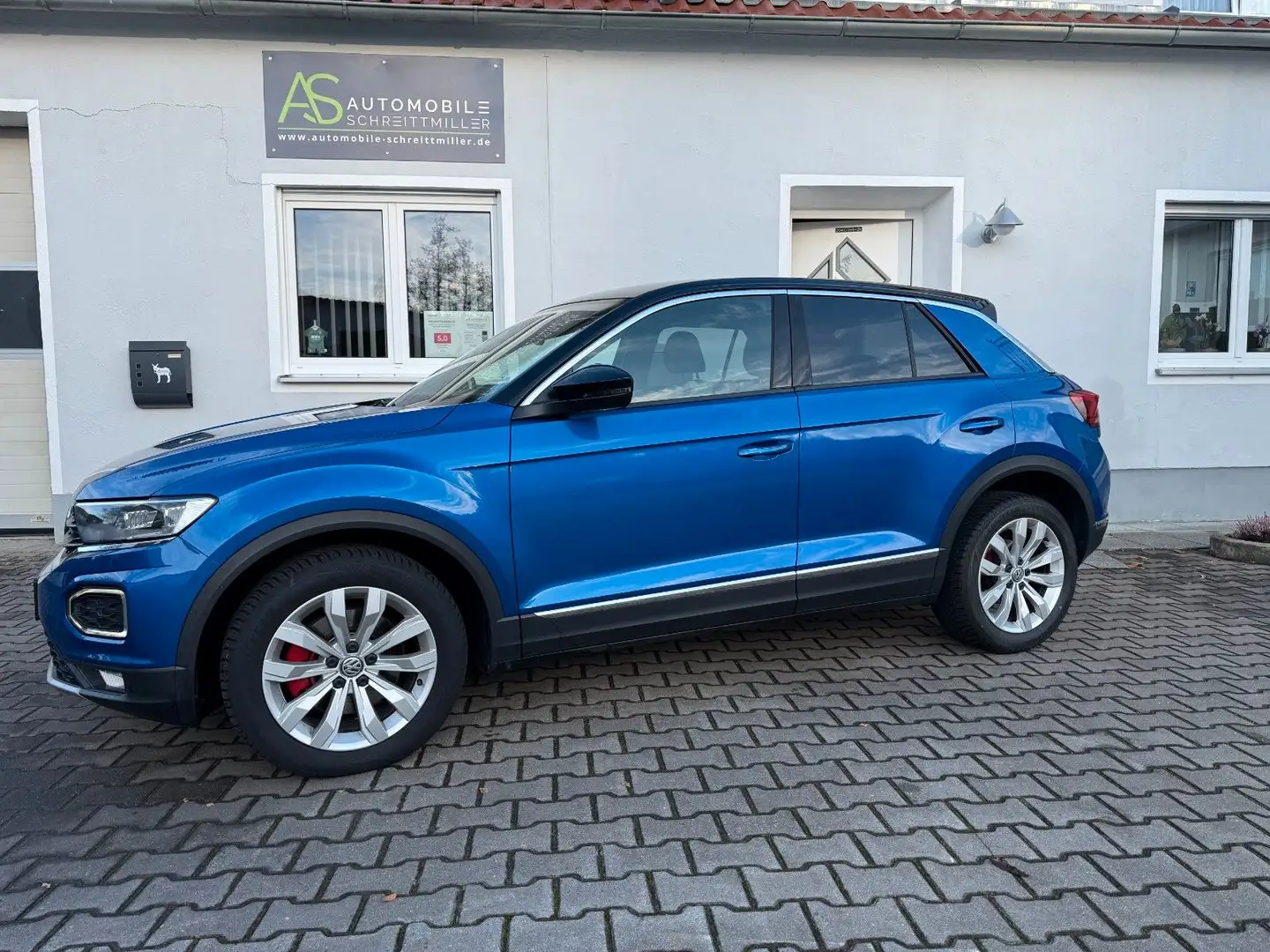 Volkswagen T-Roc Sport NAVI SHZ ACC SPURHALTE LED 17" Blau - 2