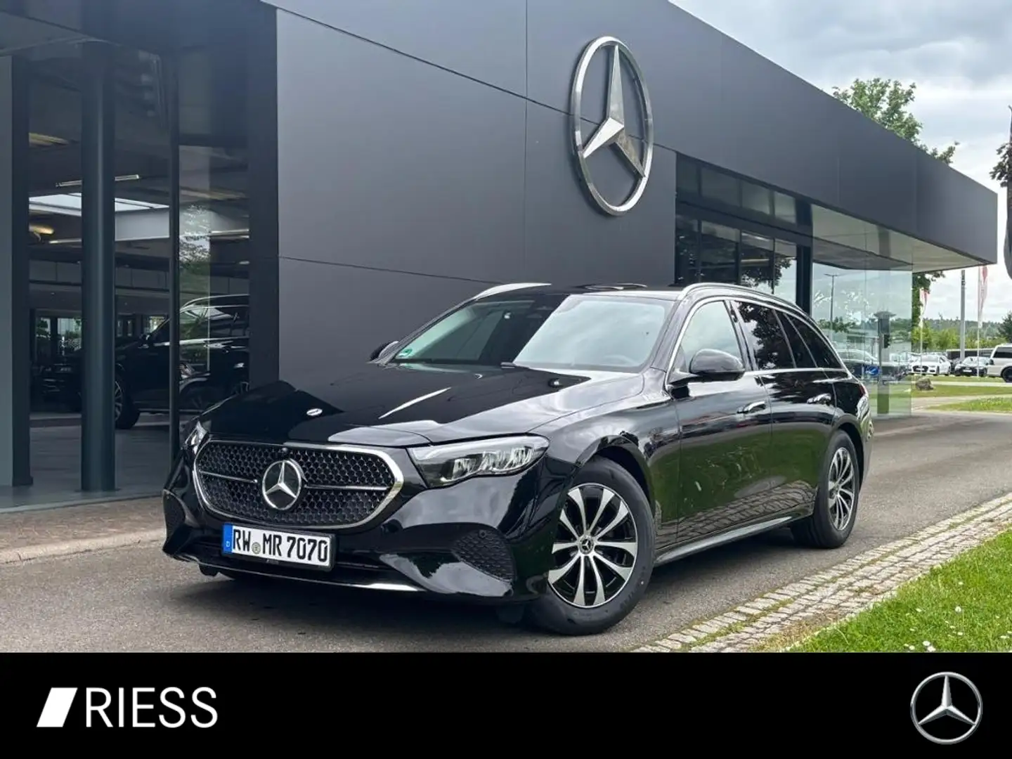 Mercedes-Benz E 200 d T TAXI UMBAU MÖGLICH+AVGD+DISTR+LED+KEYL Schwarz - 1