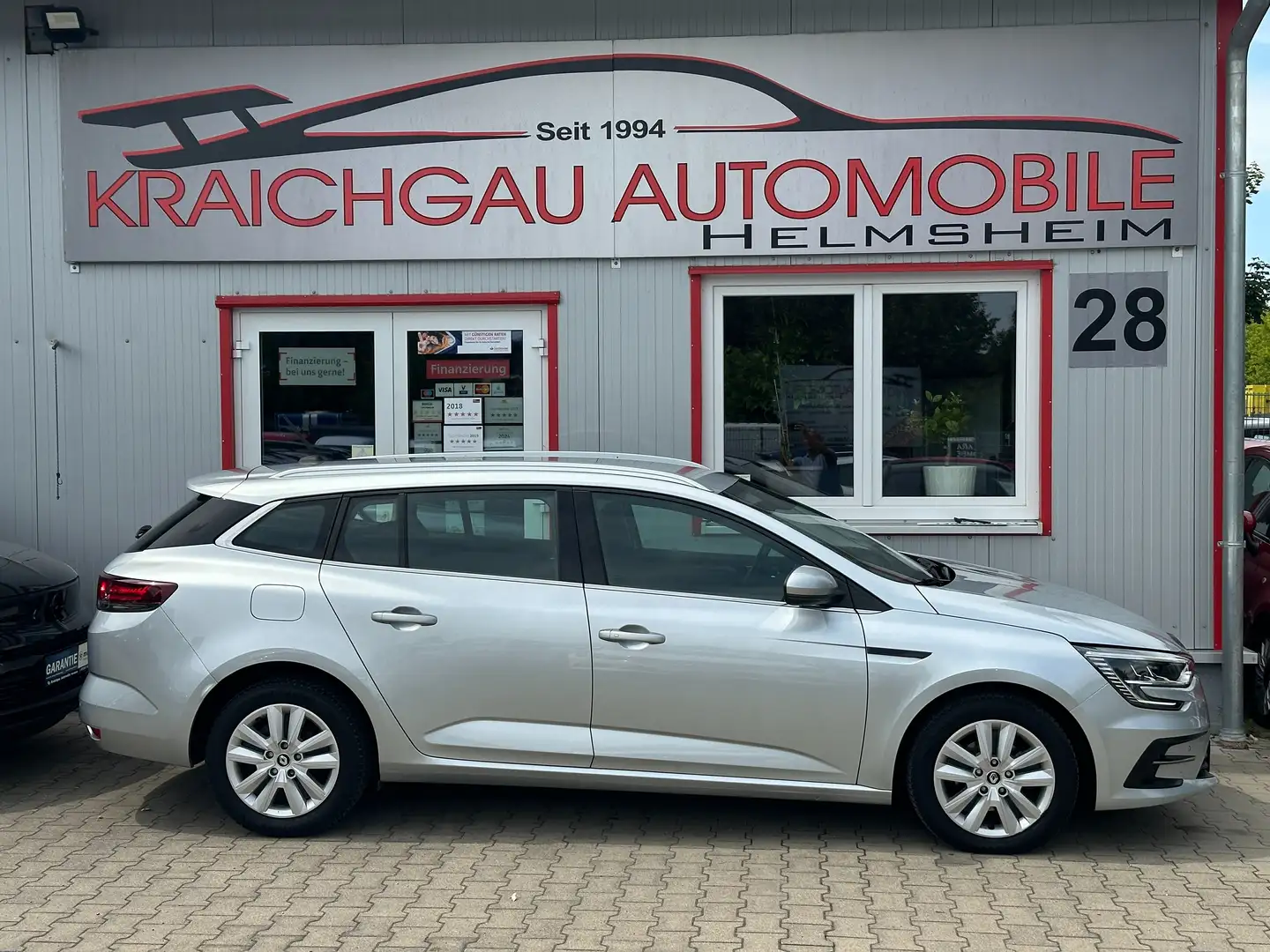 Renault Megane 1.3 TCe*Kamera*Navi*Park*Full-LED*Klimaaut*Sitzhzg Plateado - 2