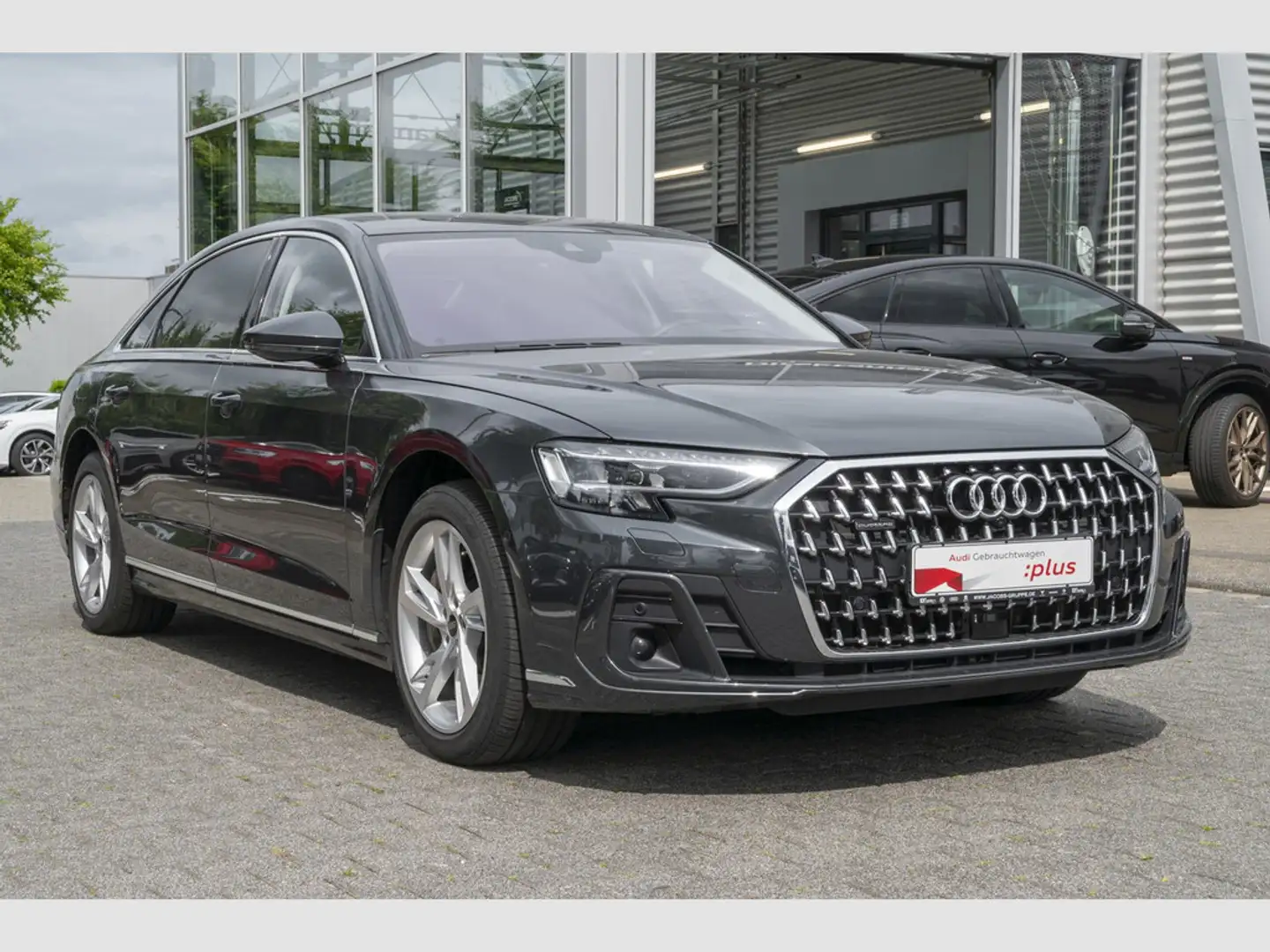 Audi A8 L 60TFSIe Pano/Digi Matrix/Einzelsitze/159UPE Grau - 2