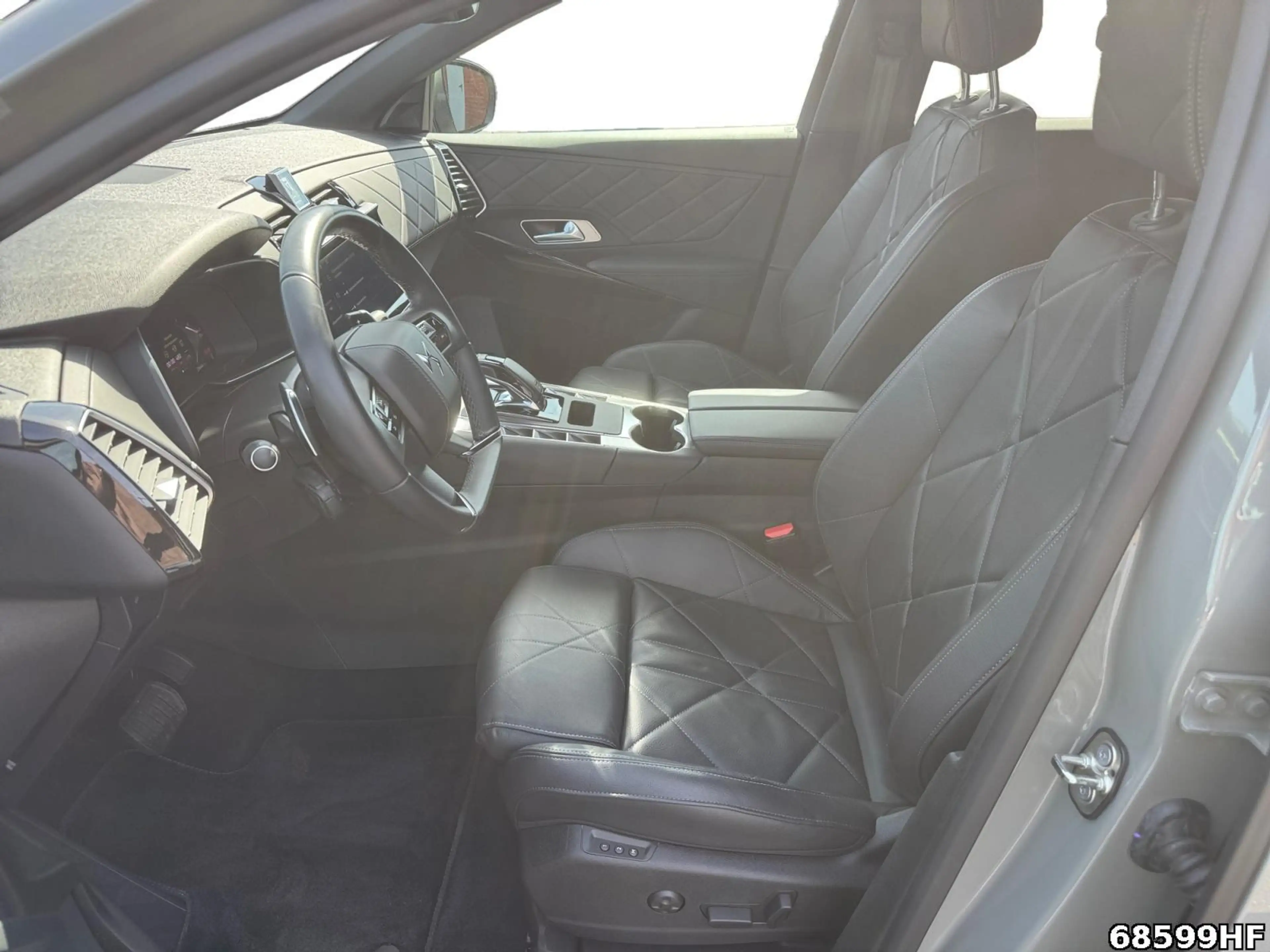 DS Automobiles DS 7 1.5 BlueHDi 130 Rivoli (EU6d) — photo 11