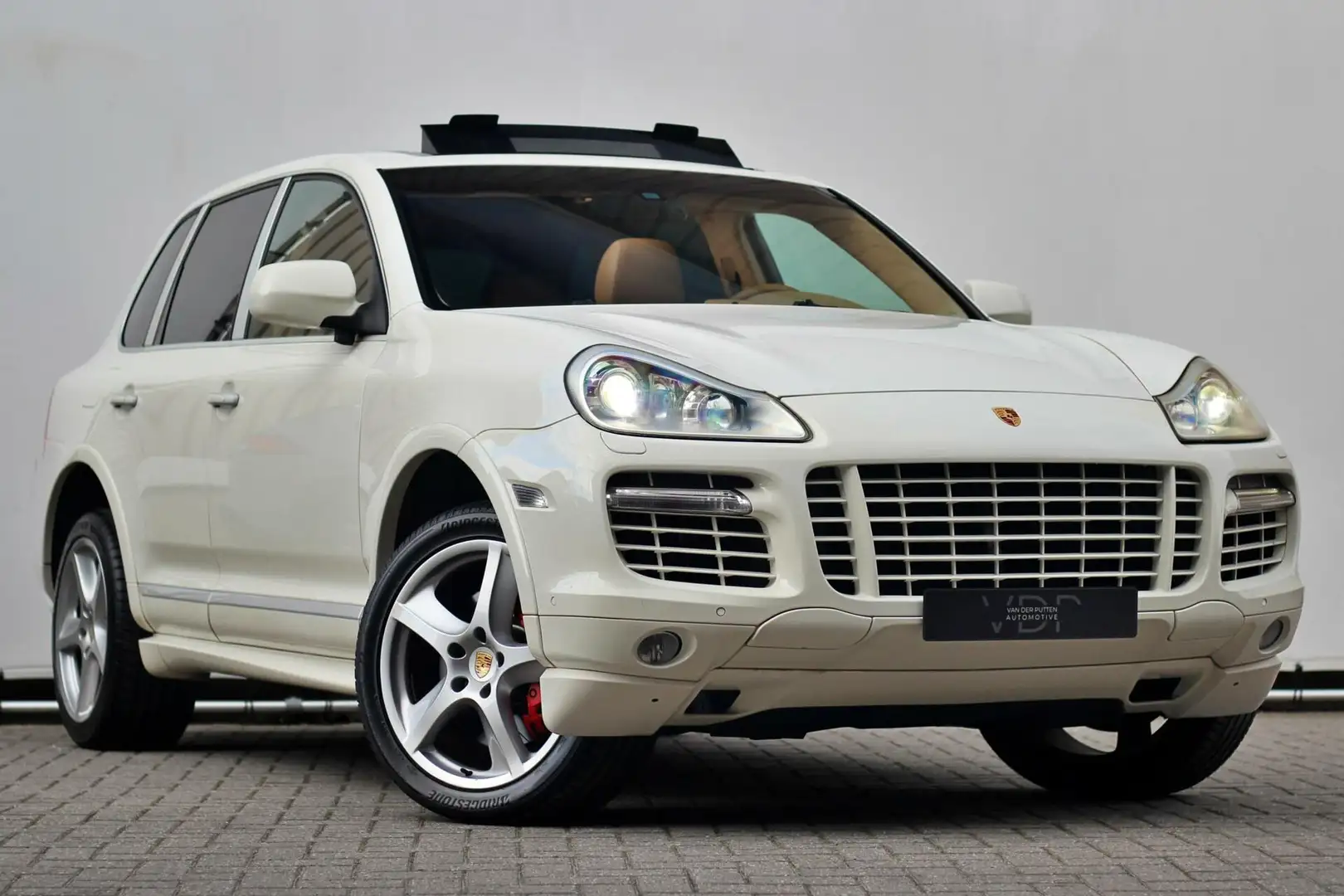 Porsche Cayenne 4.8 Turbo|Groot panoramadak|Aero Kit|Carplay Blanc - 1