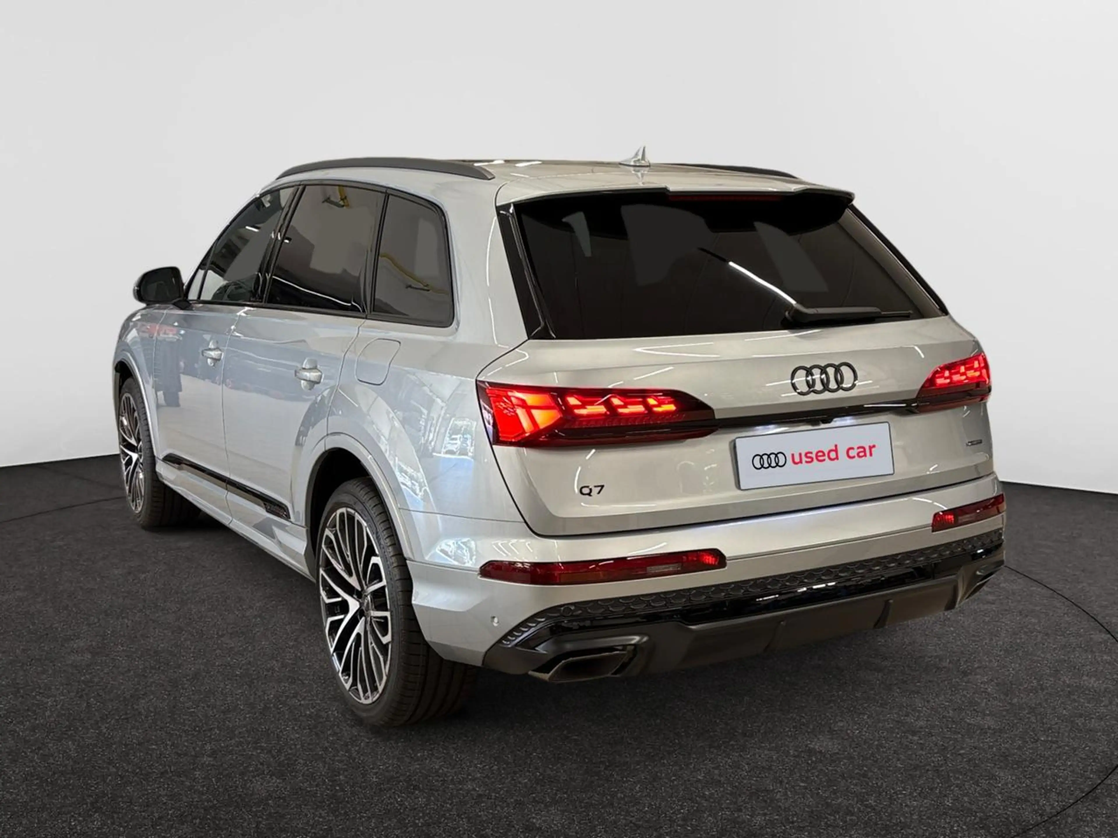 Audi Q7 Q7 e-hybrid 55 TFSI e Quattro S line Tiptronic (290 kW) — photo 4