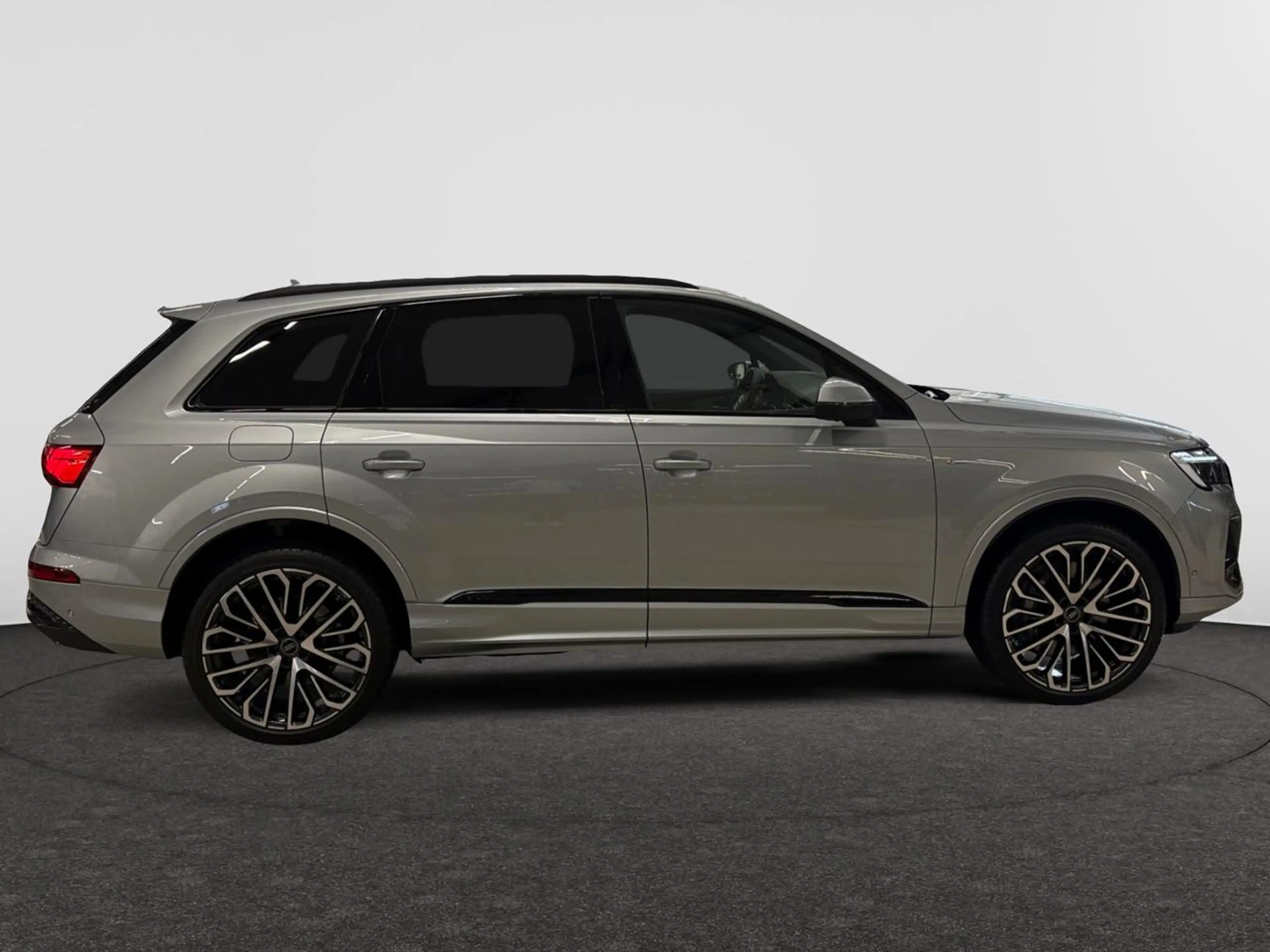 Audi Q7 Q7 e-hybrid 55 TFSI e Quattro S line Tiptronic (290 kW) — photo 8