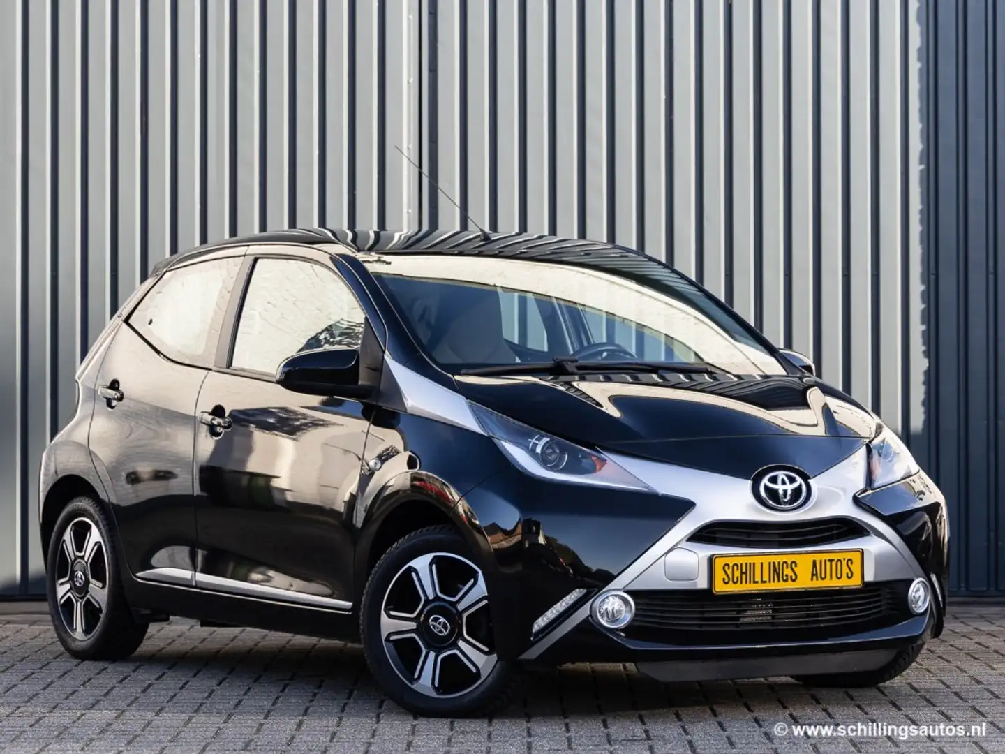 Toyota Aygo 1.0 VVT-i Airco 5-drs 64.000km Airco-Ecc Camera Noir - 2