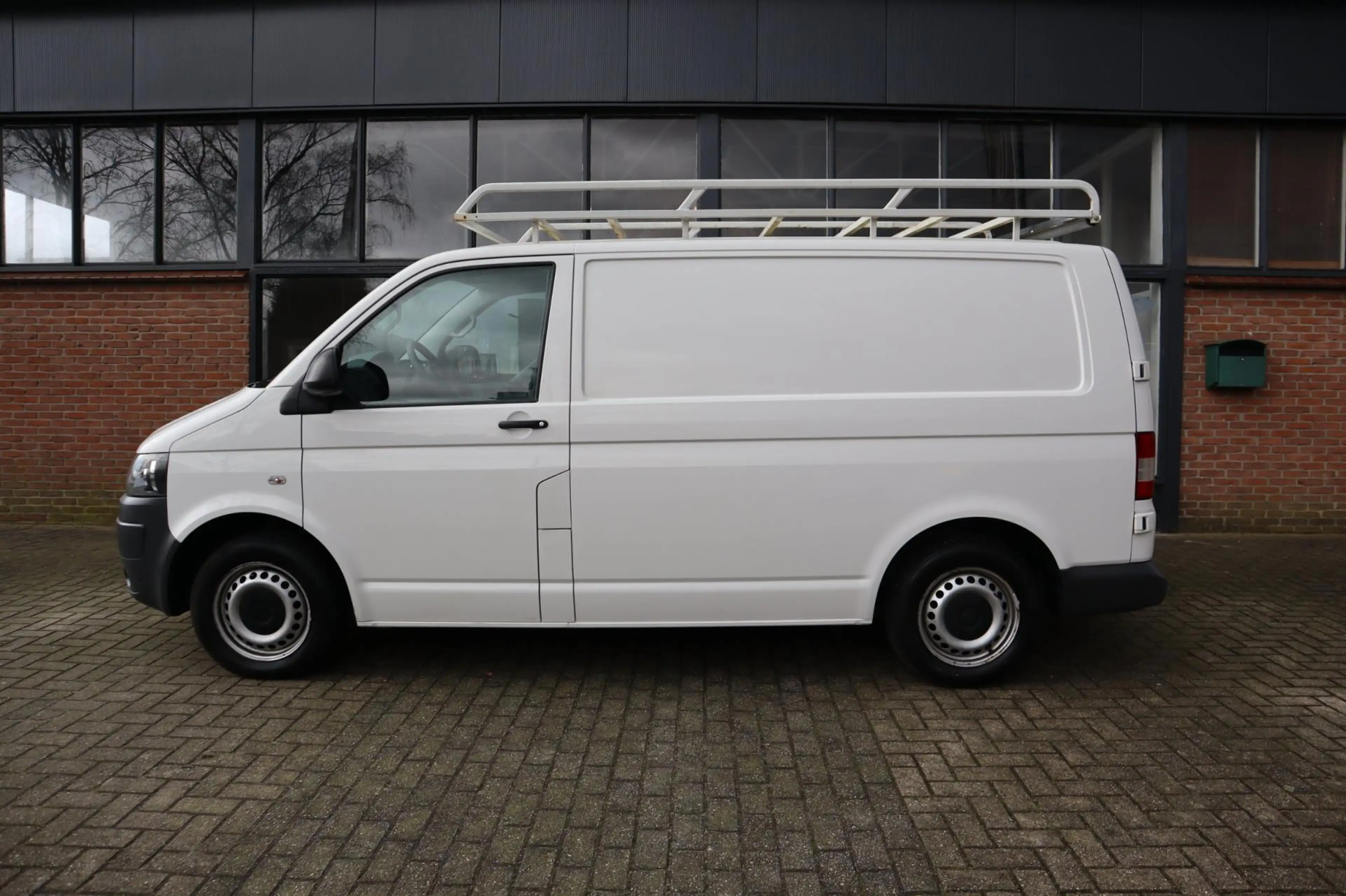 Volkswagen Transporter 2.0 TDI L1H1 T800, Airco, Facelift — photo 9