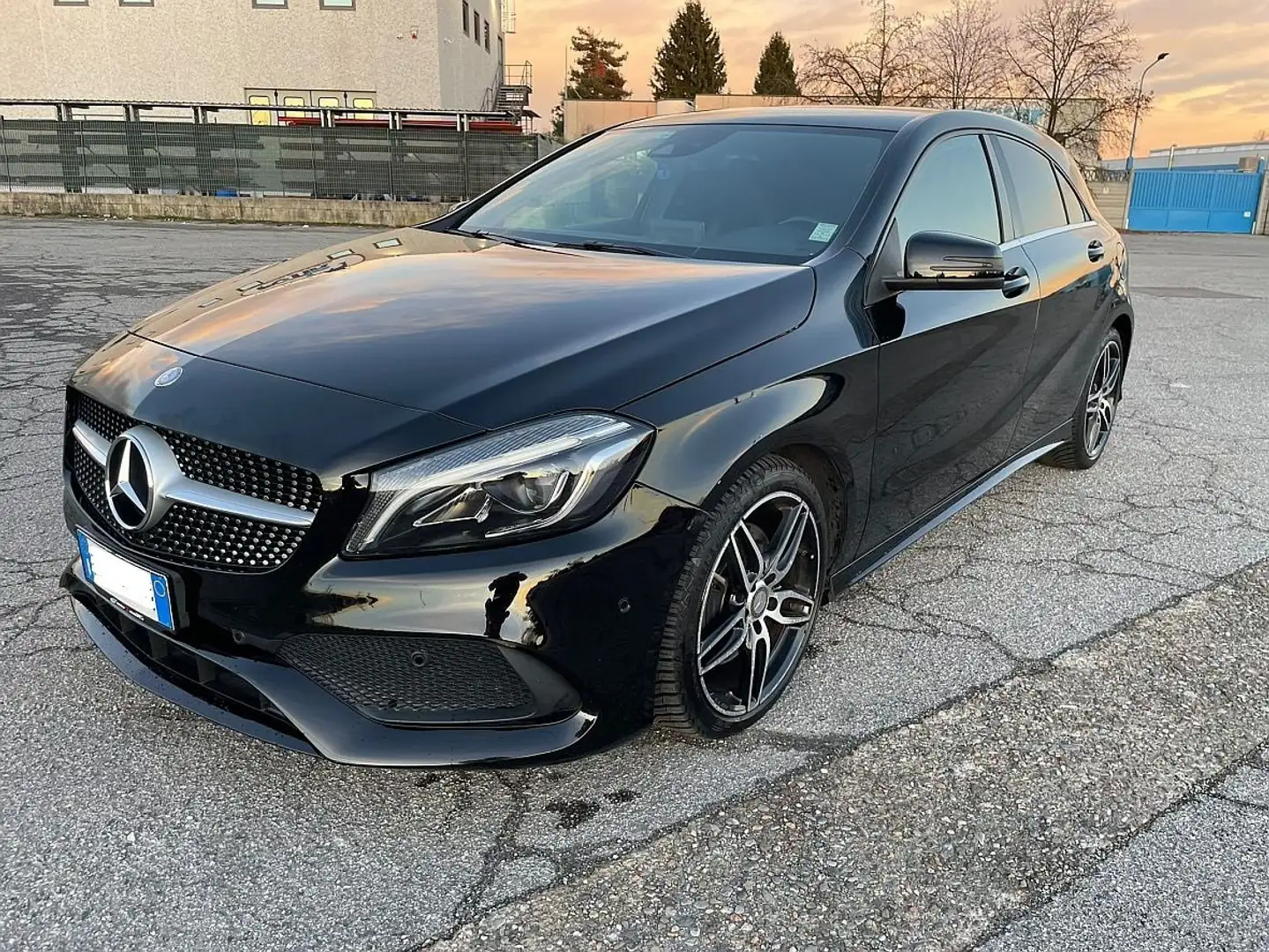 Mercedes-Benz A 220 A 220 d Business 177cv auto Noir - 2