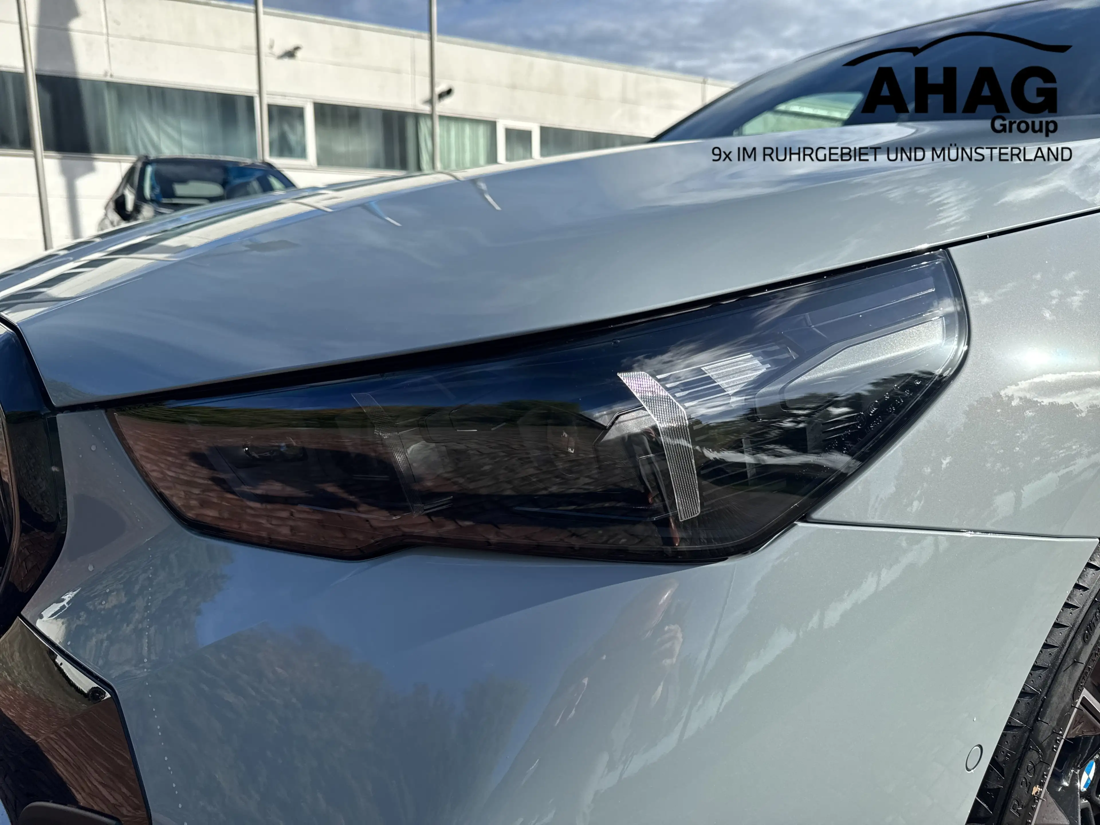 BMW i5 xDrive40 Touring — photo 13