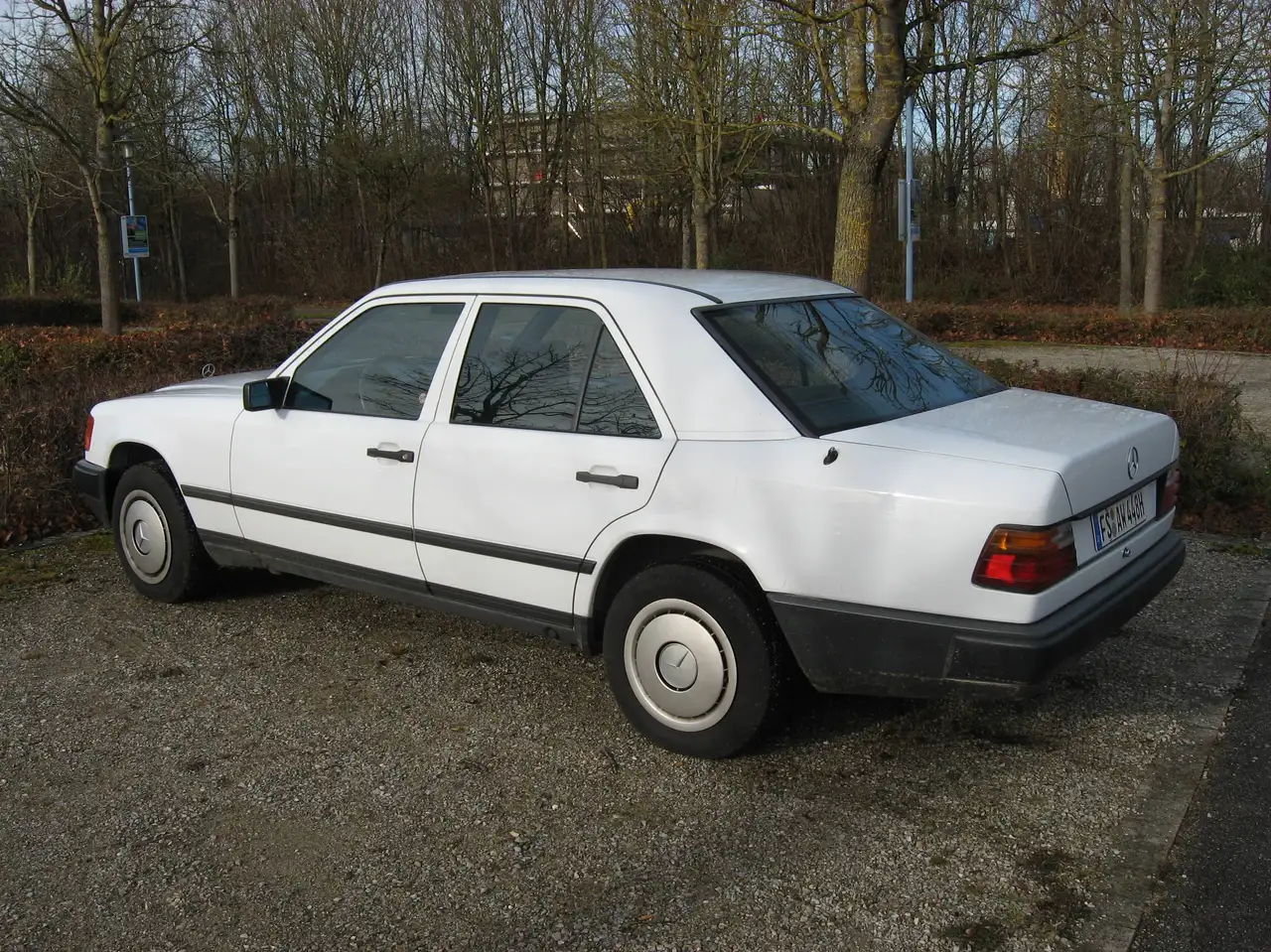 Mercedes-Benz E 230 230 E, foto 2